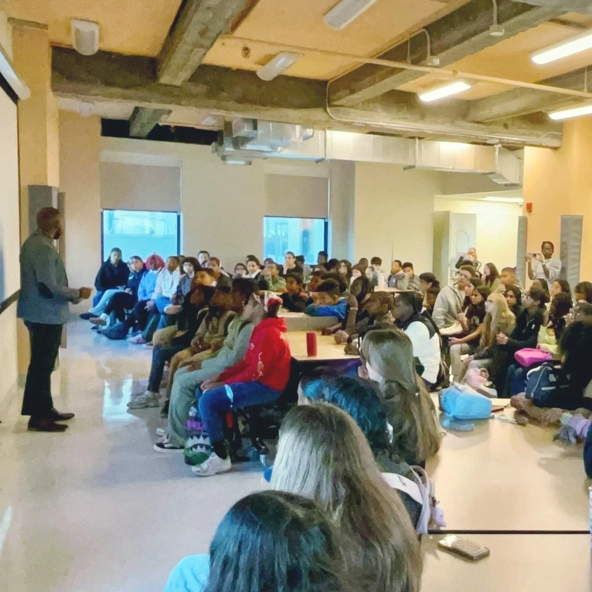This morning, Kindle students had the opportunity to hear from @mussabalijc, Jersey City mayoral candidate and former President of the Jersey City Board of Education.

Mr. Ali shared his journey in public service and spoke with students about the pow