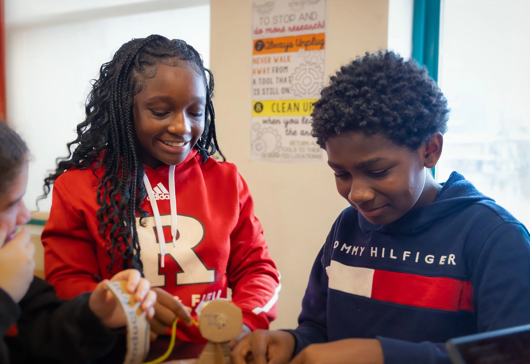 Why do students choose Kindle?

Here&rsquo;s what one student shared about their experience:
&ldquo;Projects definitely allow me to express myself more&hellip; With projects, you&rsquo;re allowed to show how much research you&rsquo;ve done, how much 