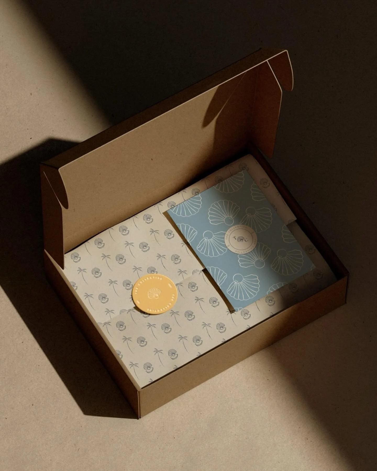 I cannot tell you how completely over the moon I was to get to work with the incredible @themanifestationcollective over the summer on a branding project for this next chapter of her membership 🐚🌞🌊

I&rsquo;ve known Victoria for years and followed