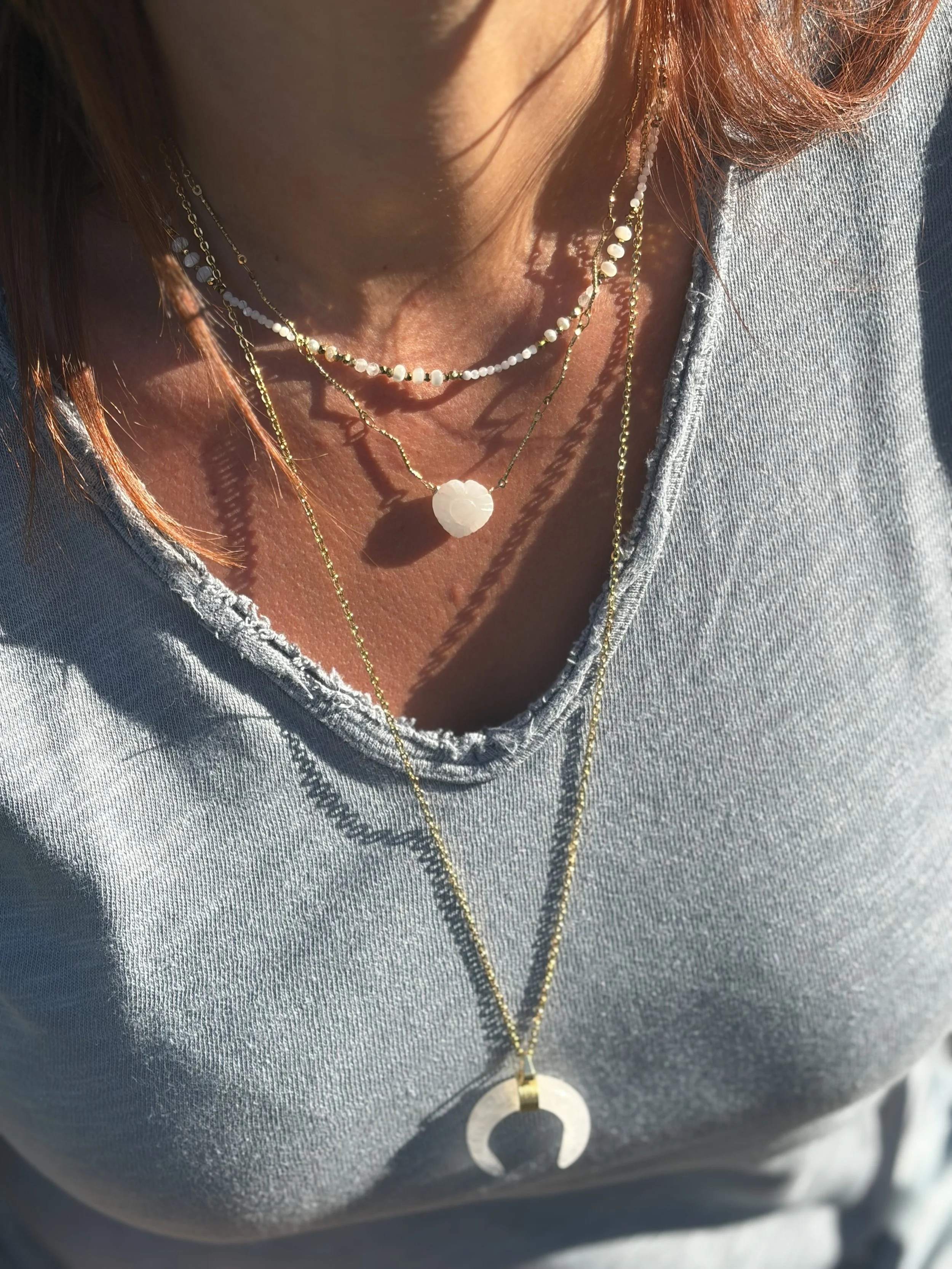 Collier NILA
