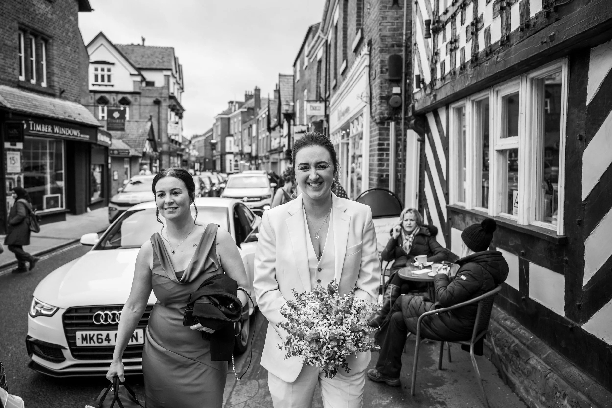Lucy&Kirsty-14.jpg