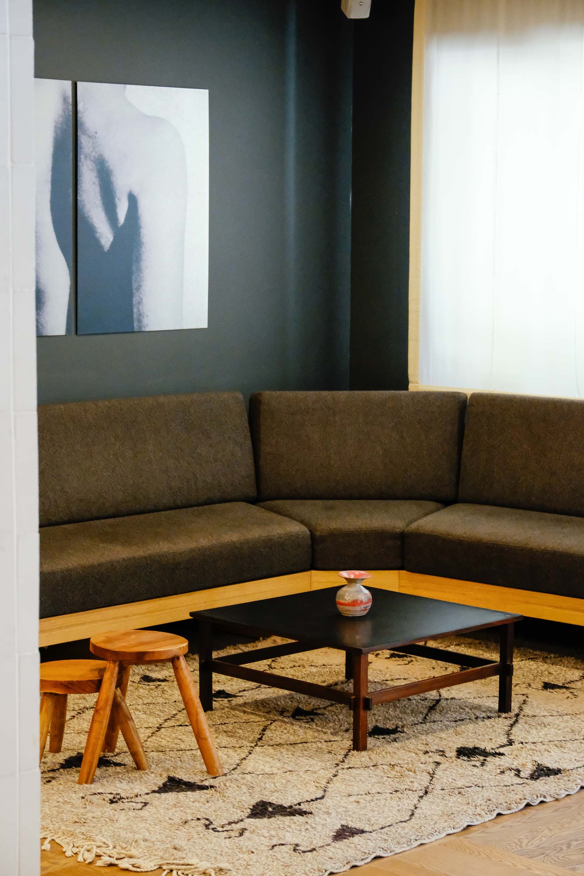 The Club House is a beautiful hotel located in Rome where I completely redesign every space of the structure; from the rooms to the public areas like breakfast room, reception, bar, lobby and terrace.
