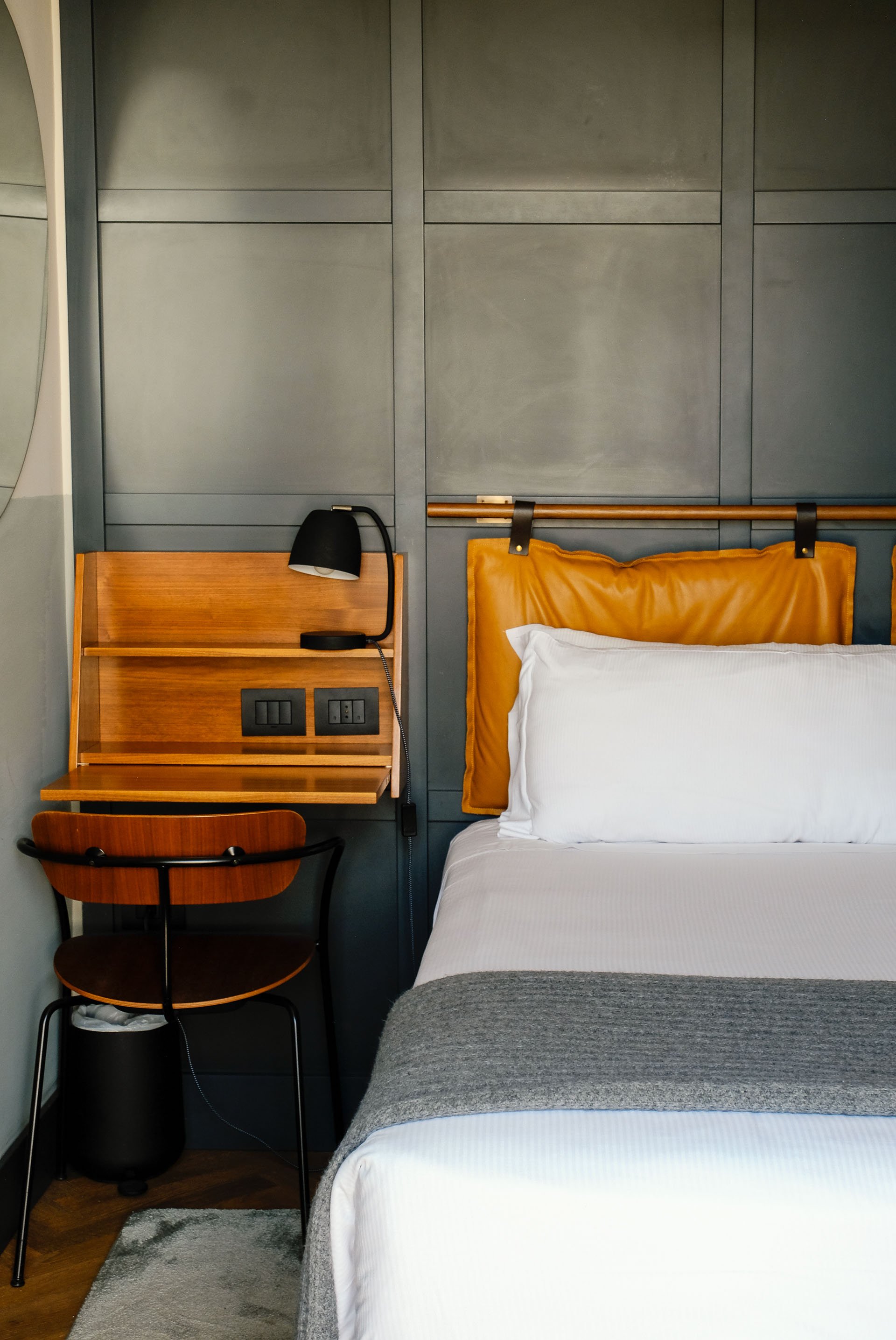 The Club House is a beautiful hotel located in Rome where I completely redesign every space of the structure; from the rooms to the public areas like breakfast room, reception, bar, lobby and terrace.