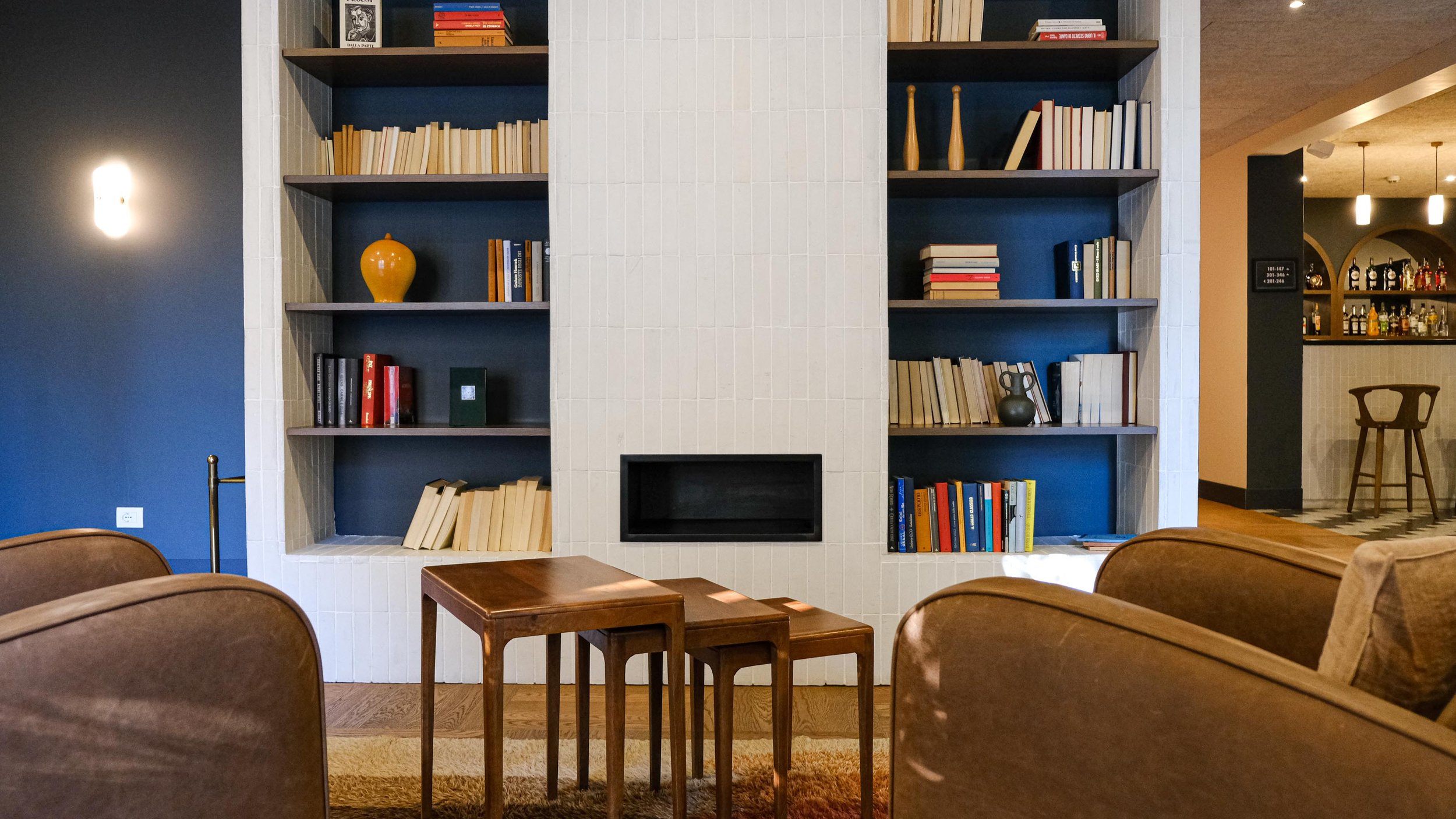 The Club House is a beautiful hotel located in Rome where I completely redesign every space of the structure; from the rooms to the public areas like breakfast room, reception, bar, lobby and terrace.