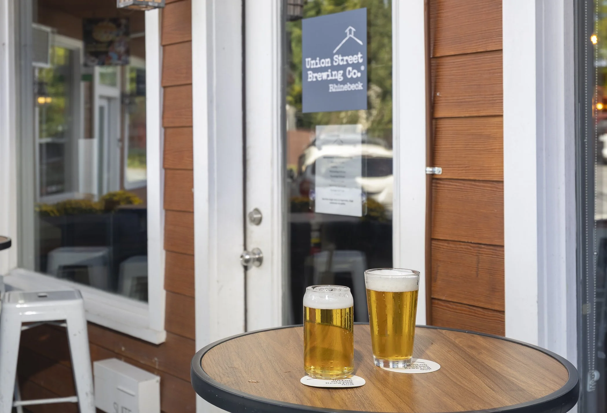Rhinebeck taproom patio