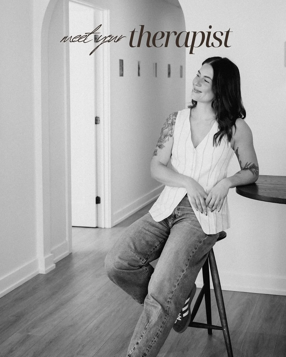 the gal behind the account 🤭🧡

While Paige has over 10 years experience in the field of mental health, with 4 of those in private practice, she&rsquo;s learned that what makes her a great therapist is how she shows up outside of the therapy room. 
