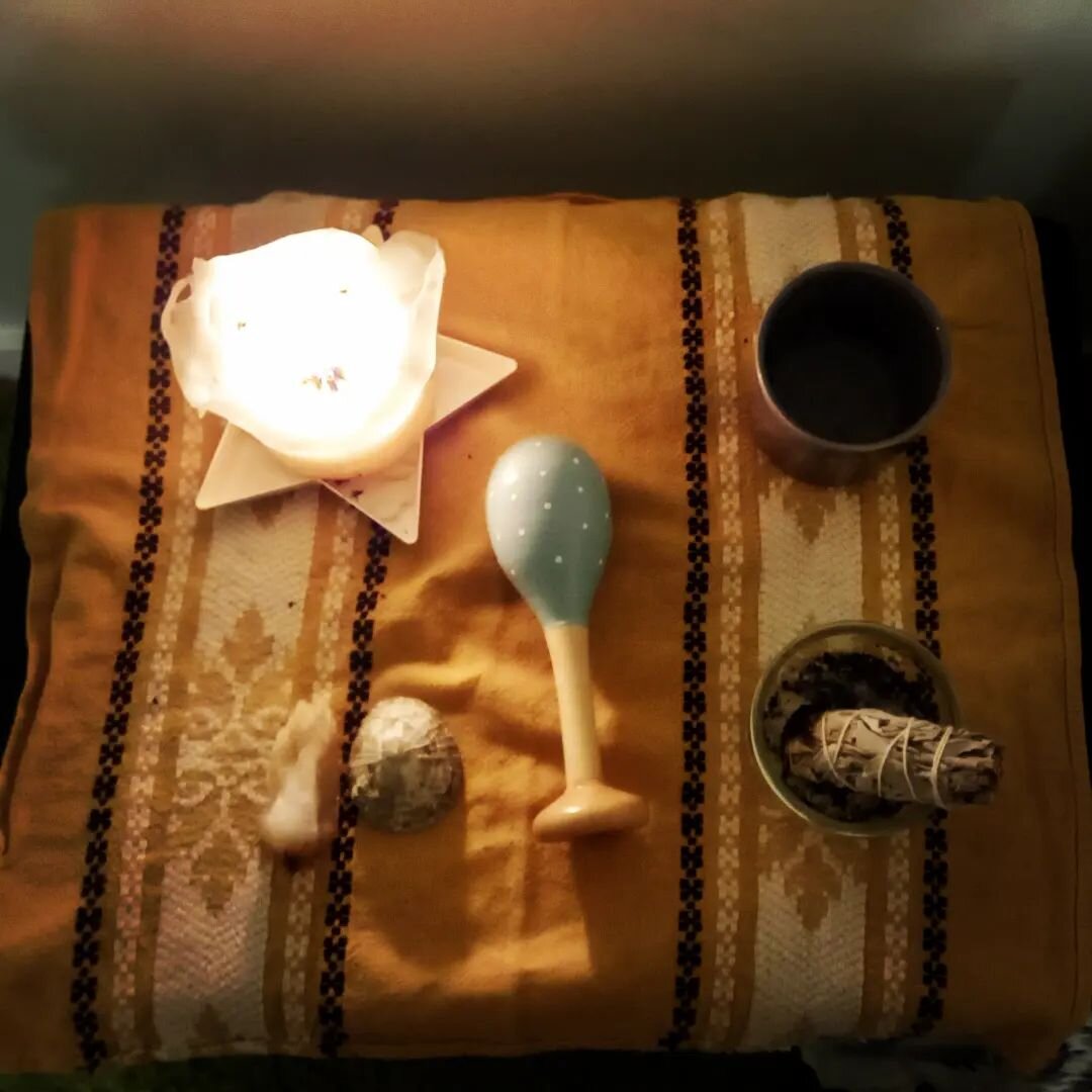 🧙&zwj;♀️The Shamanic Journey &ndash; a path to healing, insight and empowerment🛶

Incredible weekend with Sheonah, Lisa and some lovely other participants discovering shamanic practice such as singing, dancing, rattling as well as practising shaman