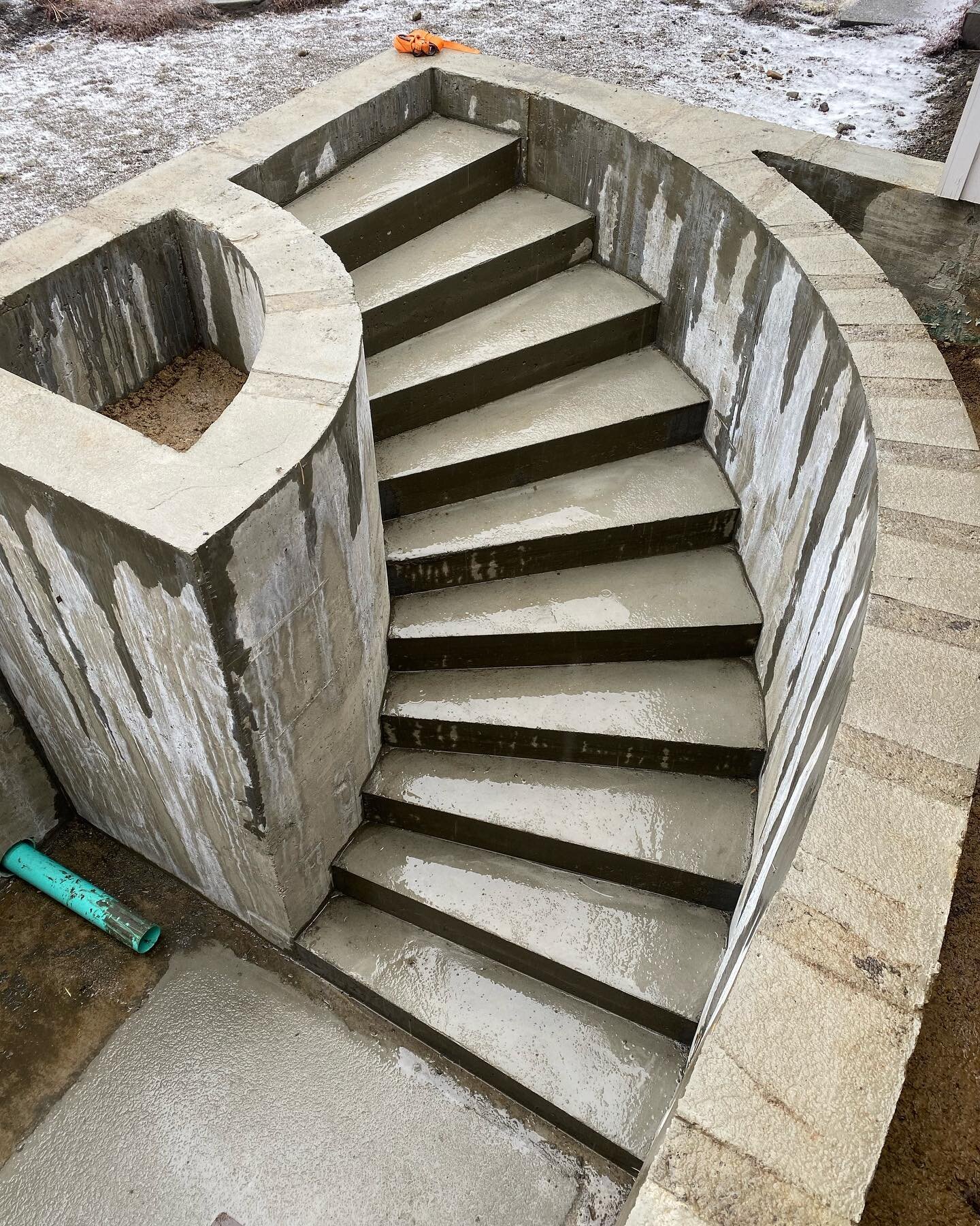 #basemententry#concretestairs#curvedwalls#custom#concretelife