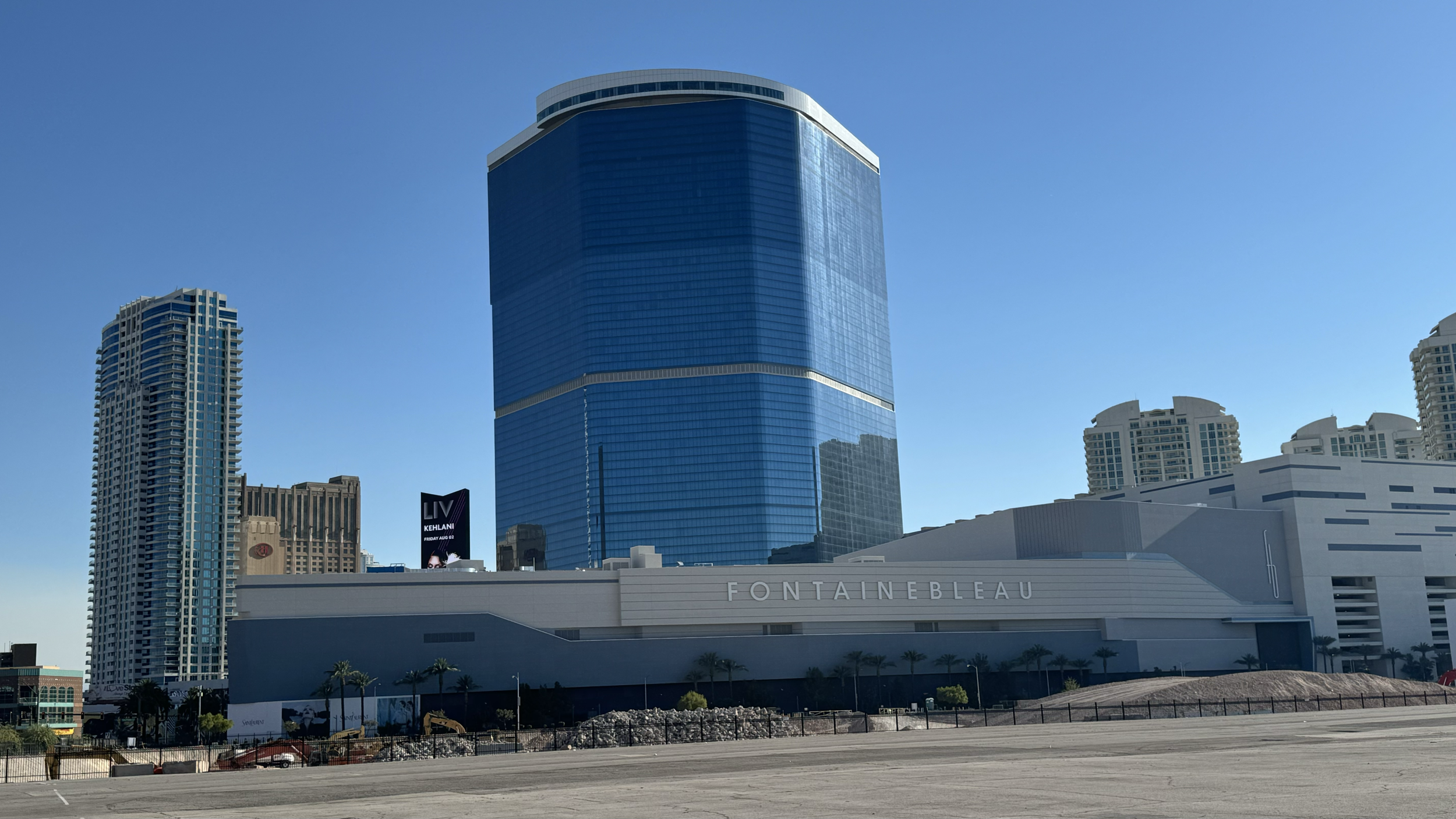 Fontainebleau Las Vegas Review: Is the Strip's Newest Luxury Resort Worth It?