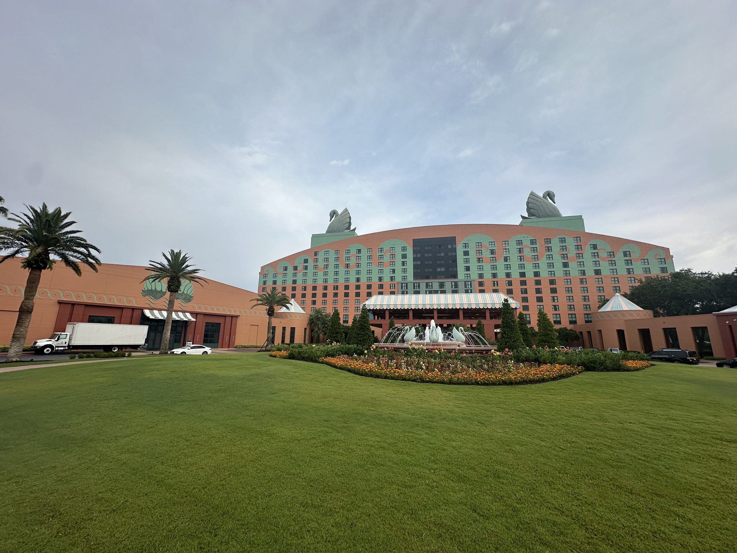 Walt Disney World Swan Review: Bonvoy Points at Disney