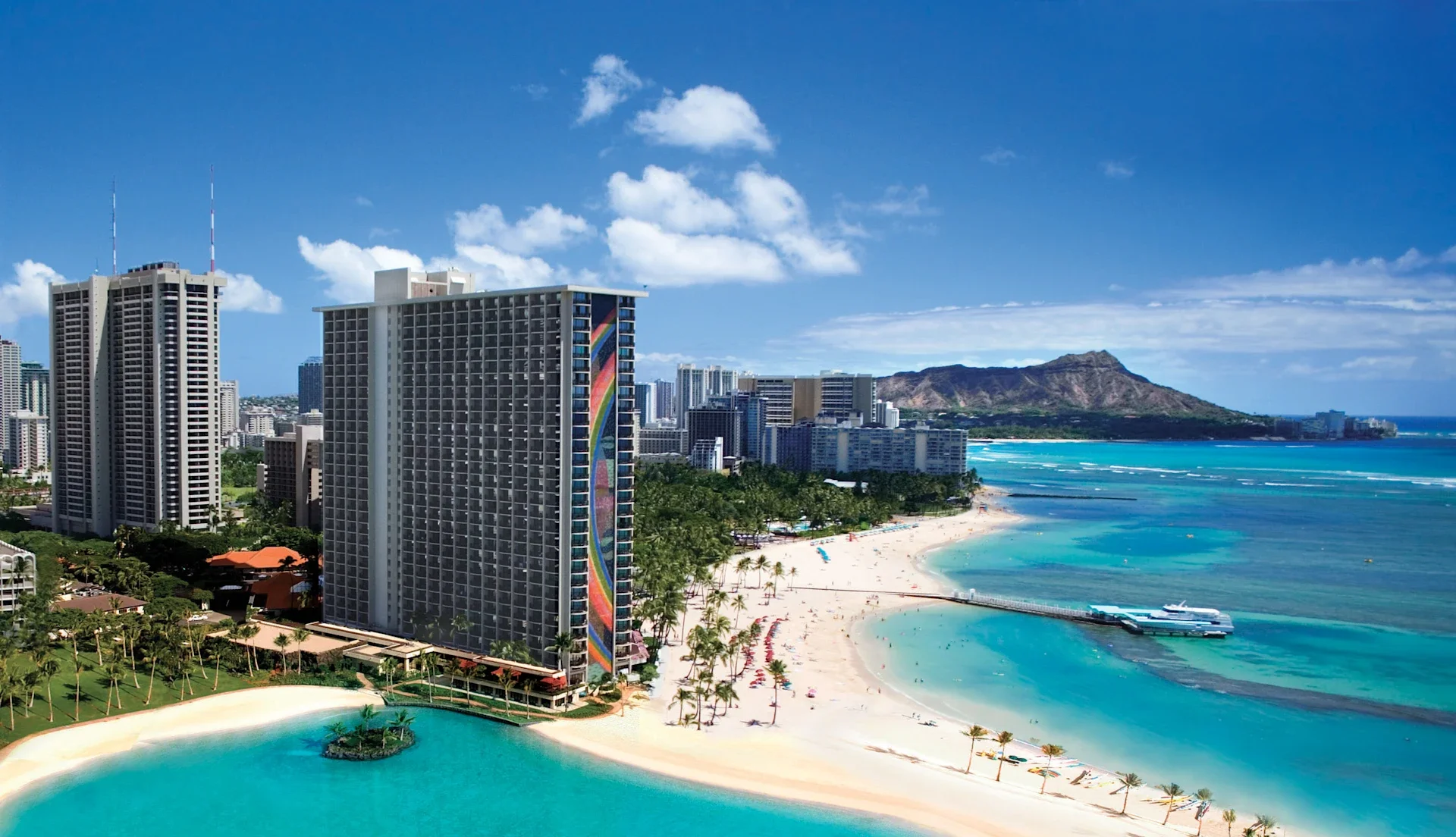 Hilton Hawaiian Village Review: Waikiki's Sprawling Beachfront Icon