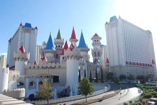 Excalibur Las Vegas Review: Castle Fun on the Strip