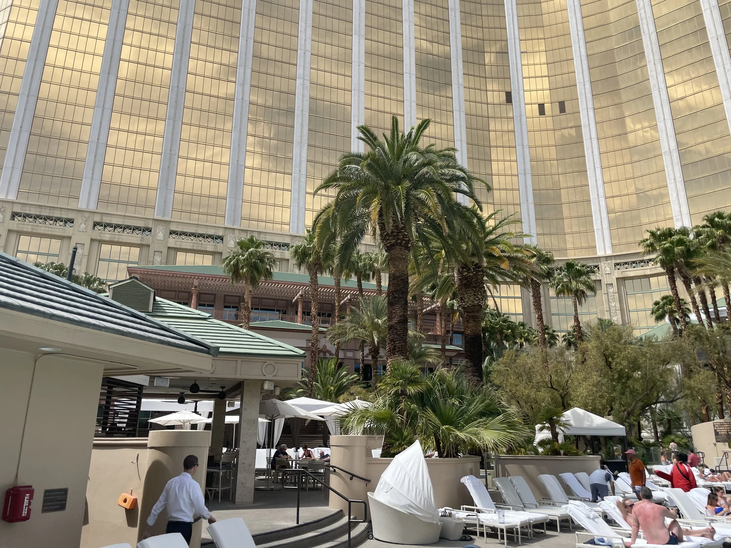 Four Seasons Las Vegas Pool