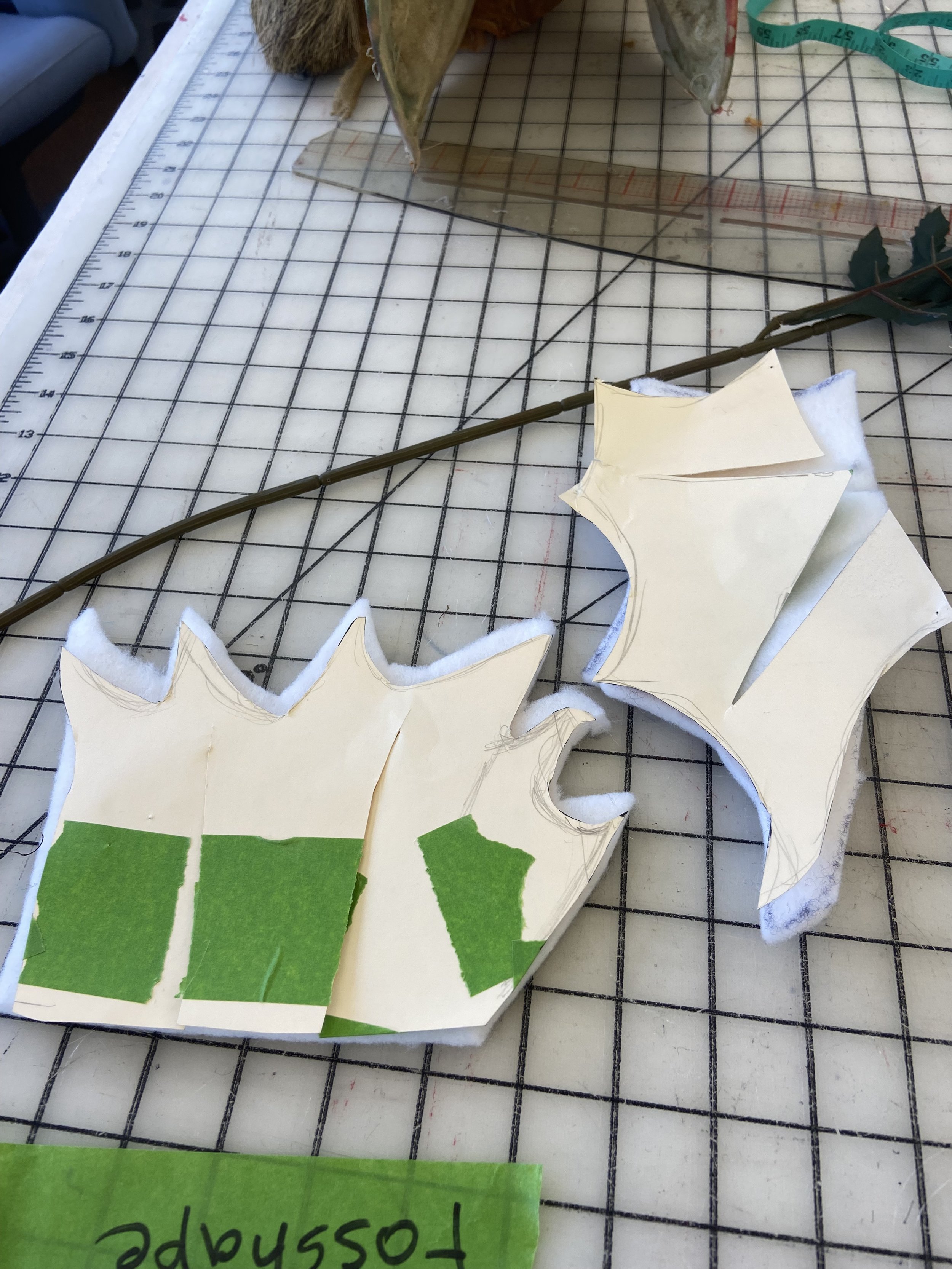 Seahorse fins paper pattern on top of fosshape