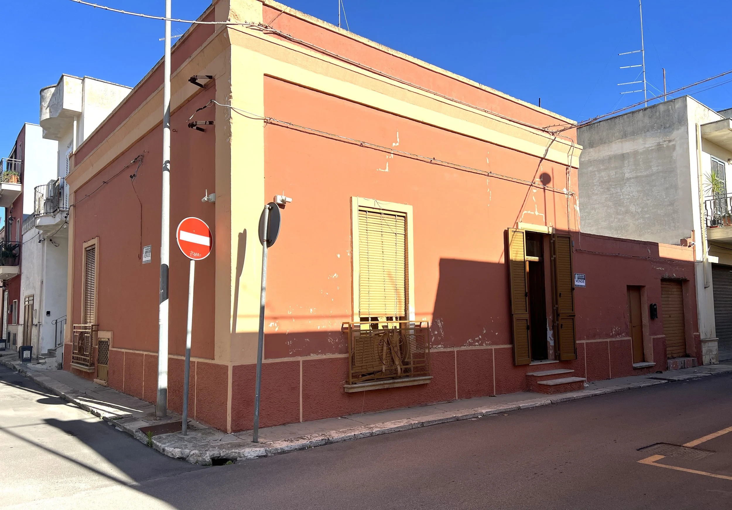 MANDURIA - VIA LAMARMORA 43