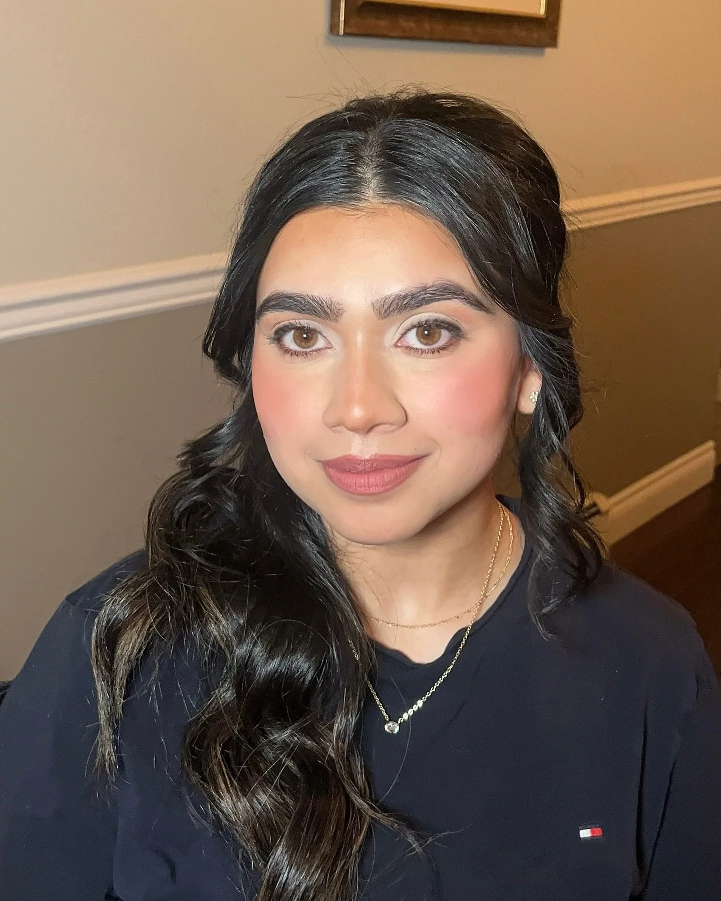 timeless, elegant, and always in style ✨ my soft glam is here to stay - evergreen beauty at its finest. 

key products : 
@makeupbymario master mattes 
@charlottetilbury airbrush flawless powders 1 + 4 
@makeupforever dimensional brown
@benefitcanada