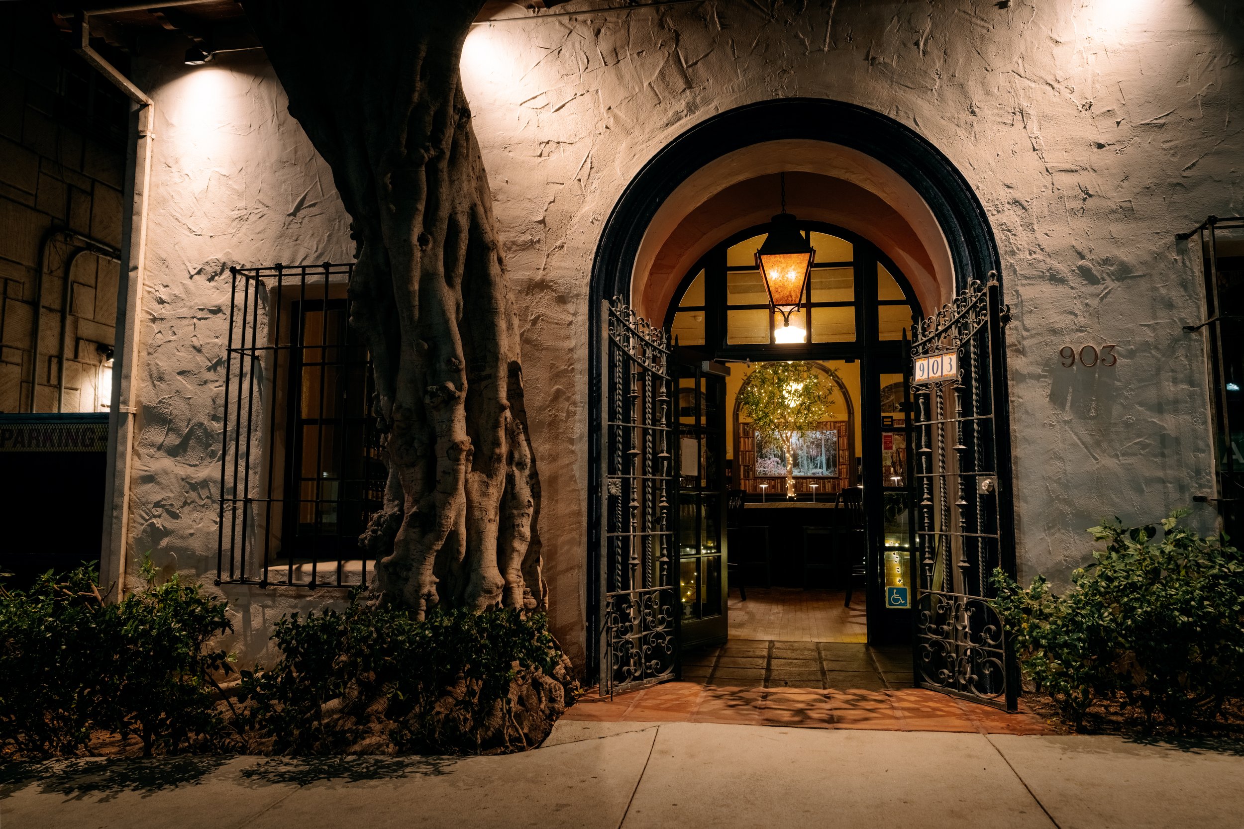 V Wine Room