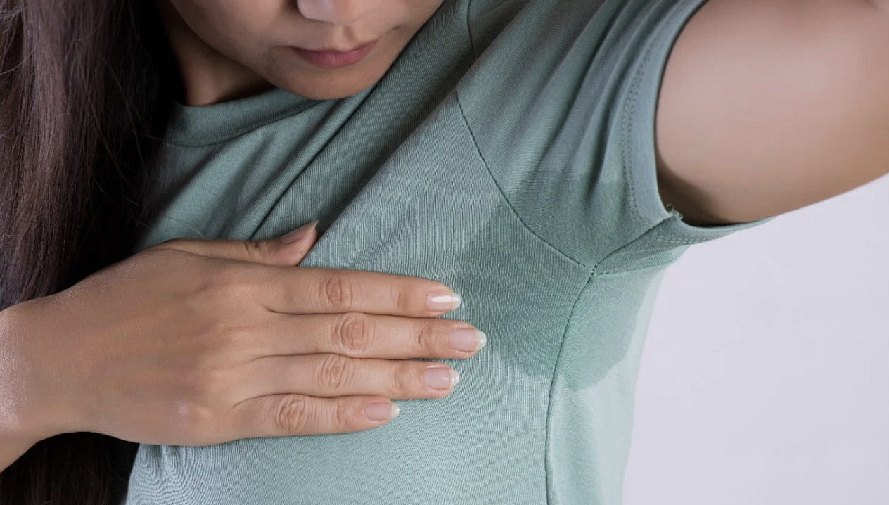 Hiperhidrosis: cuando la sudoración excesiva necesita tratamiento dermatológico