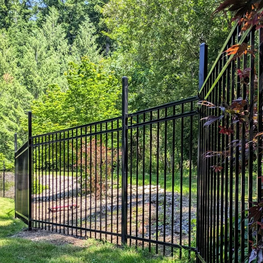 Montage Majestic Steel Fencing