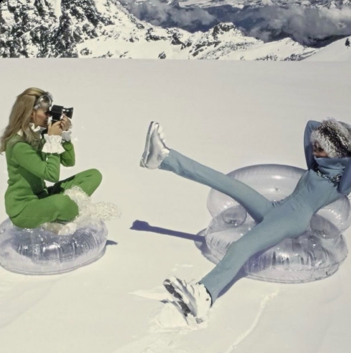 Baby, it&rsquo;s cold outside (literally!) ❄️
Jolie is closed for a snow day, but voicemails + emails to contact.joliemedispa@gmail.com will be answered first thing tomorrow.
Bundle up &amp; enjoy the winter magic ❄️☃️🩵