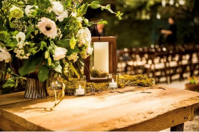rustic wooden look for wedding.jpg