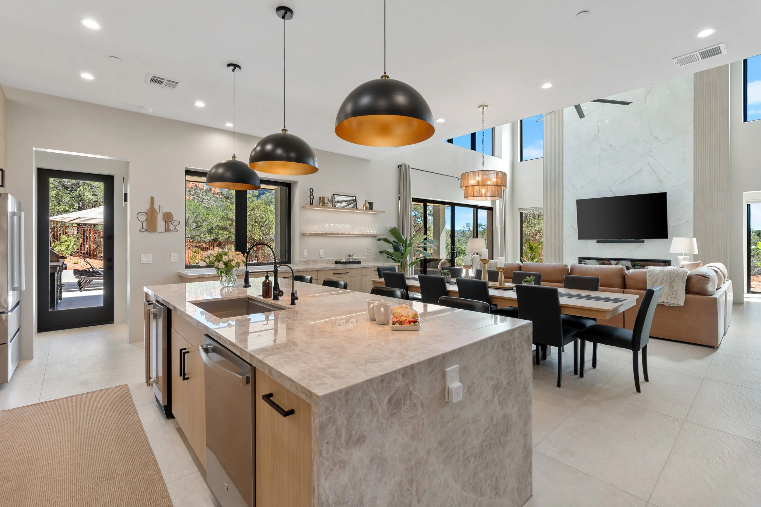 022-Kitchen.jpg