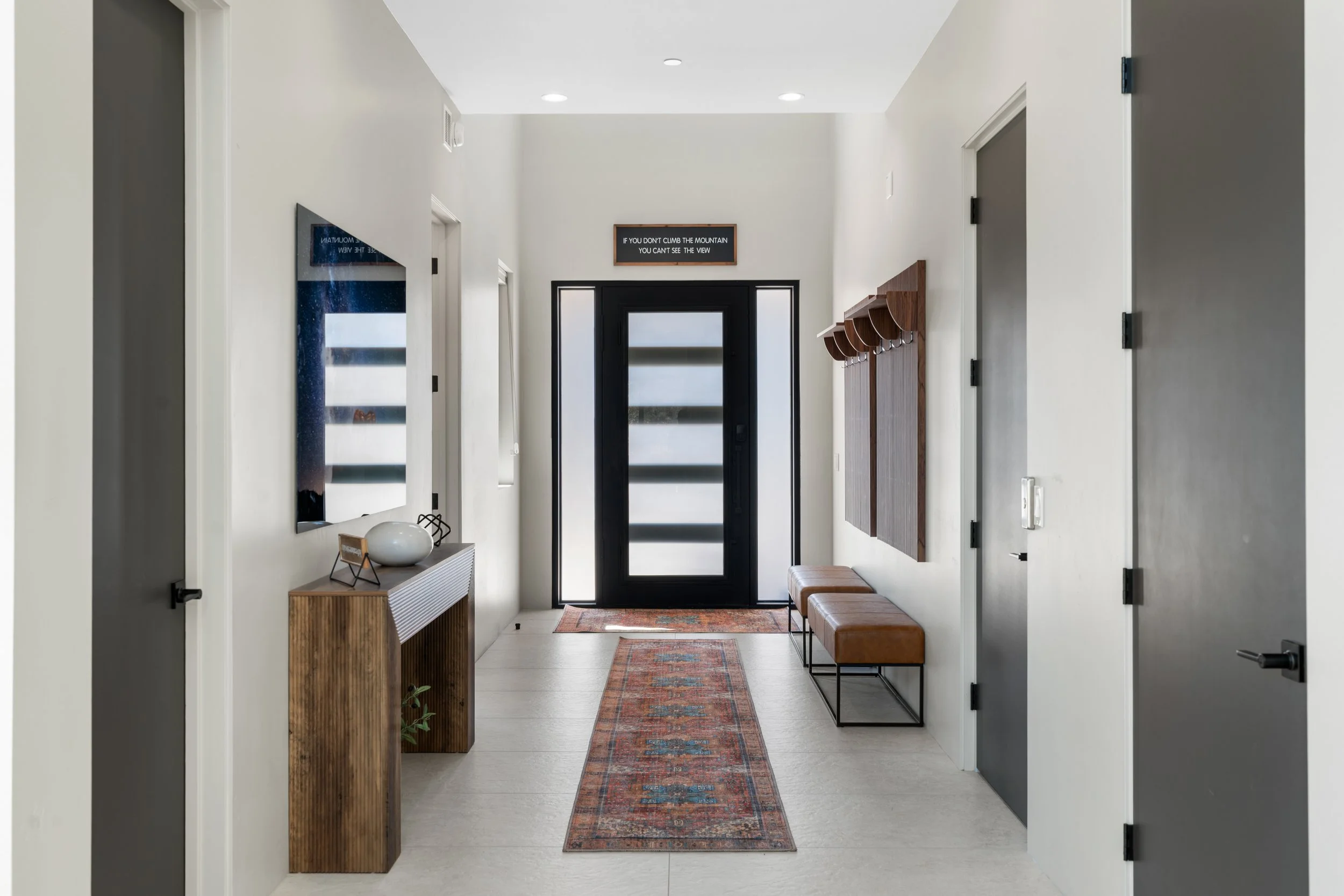 007-Foyer.jpg