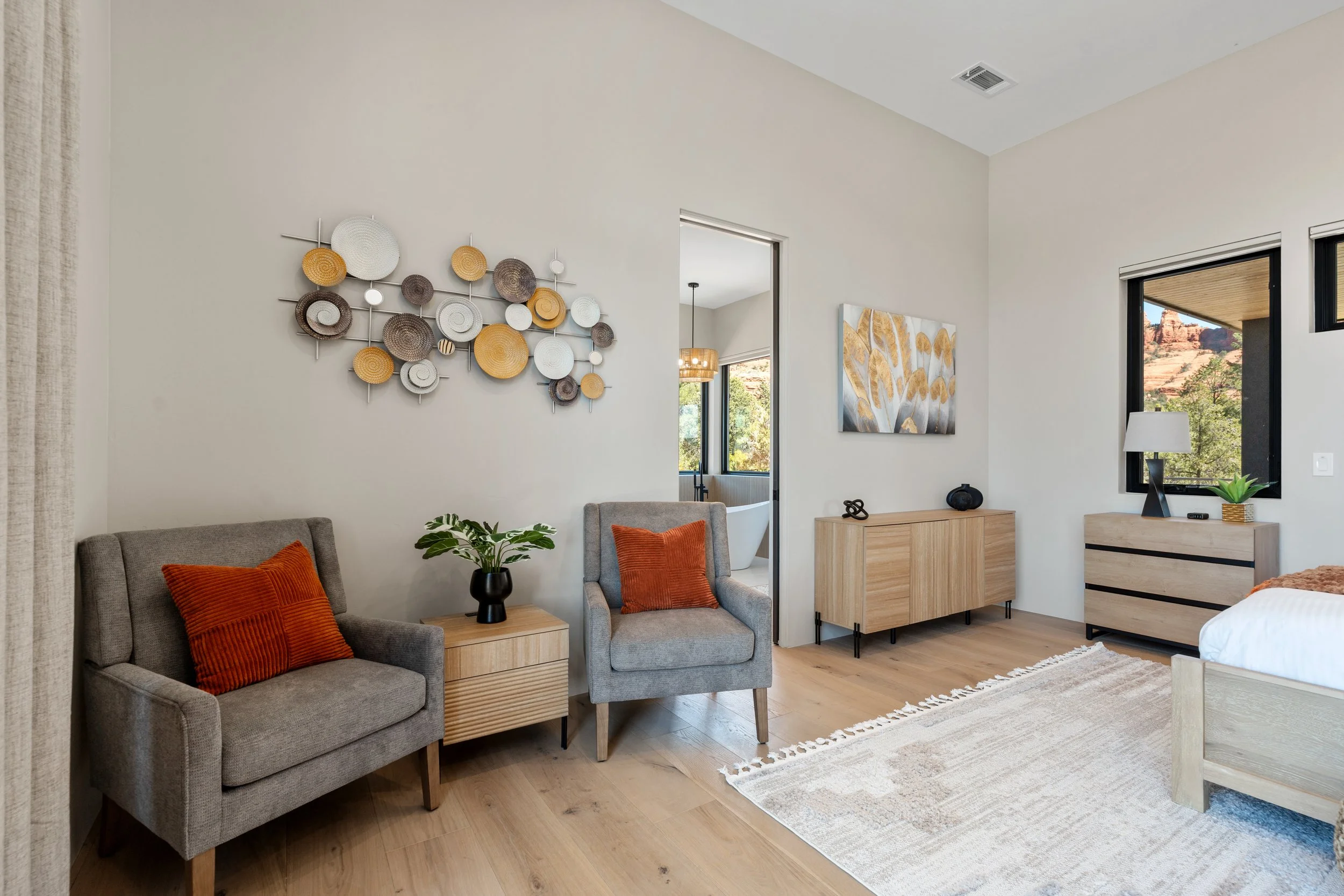 054-Primary Suite.jpg