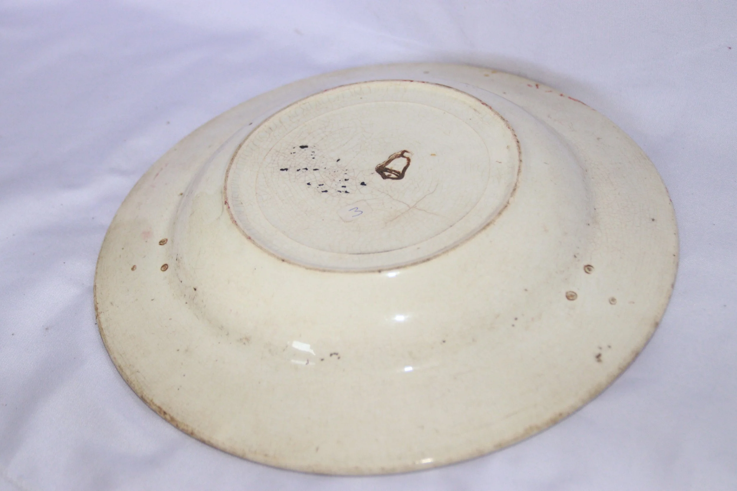 archive number: r-2-020
object reference: 
Large Ceramic Plate
origin: China (assumed)
date: -
notes: Antique plate in the 'Chinoiserie' style, which is a European decorative style inspired by Chinese and other East Asian art and design.