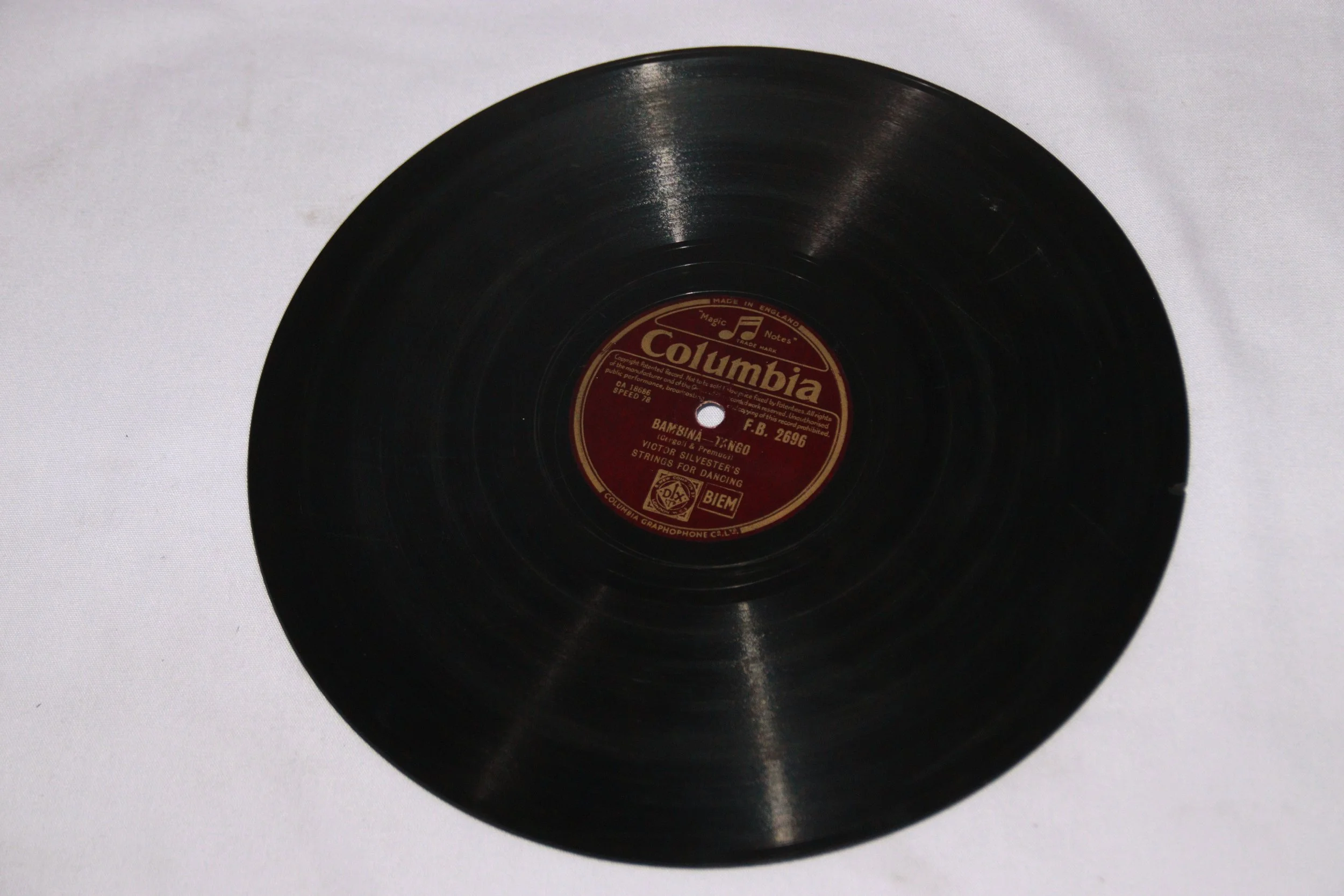 archive number: r-5-004
object reference: 
Record - "Victor Silvester's Strings For Dancing – Tell Me I'm Forgiven / Bambina"
origin: UK
date: 1941
notes: This record is from Des Alwi's personal collection