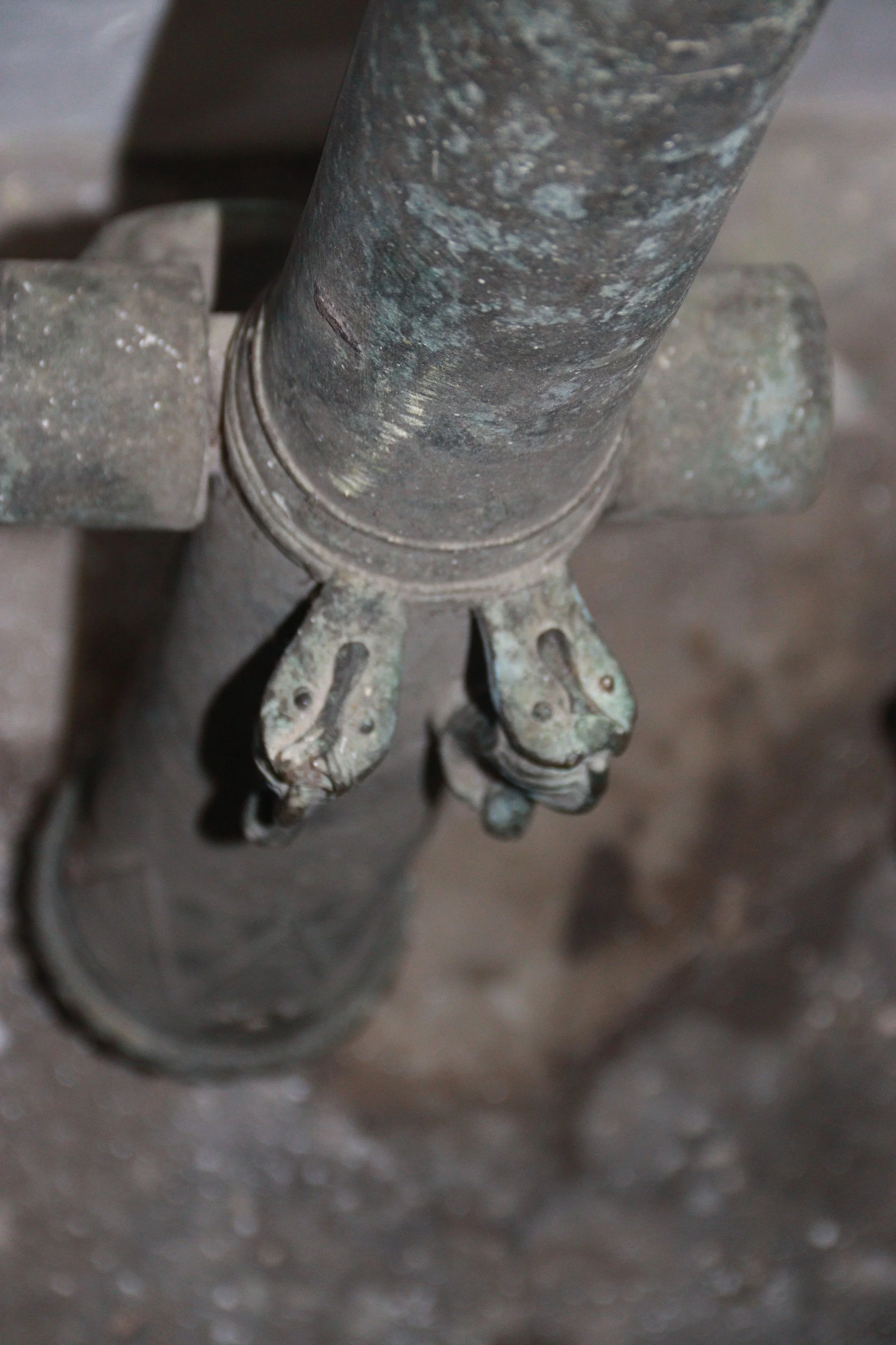 archive number: r-3-016d
object reference: 
Lentaka (Maluku Style (assumed))
origin: Colonial Southeast Asia
date: -
notes: The mythical creatures on the barrel of this lentaka suggest indigenous production, though there are clear influences from col