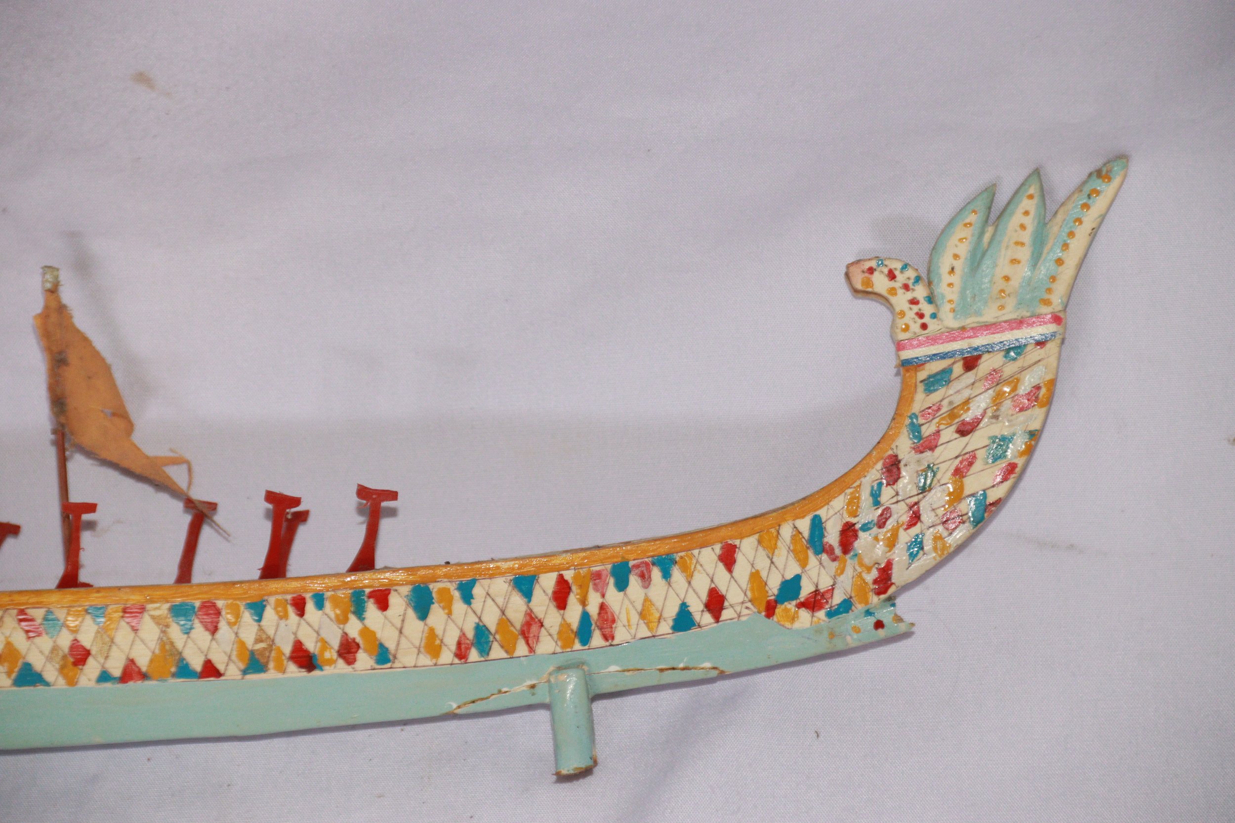 archive number: r-6-001
object reference: 
Belang Kampung Adat Ratu Model
origin: Banda
date: 
notes: Belang are customary rowing boats used for centuries in Banda for a range of purposes, including naval warfare, ritual, racing and cultural events. 