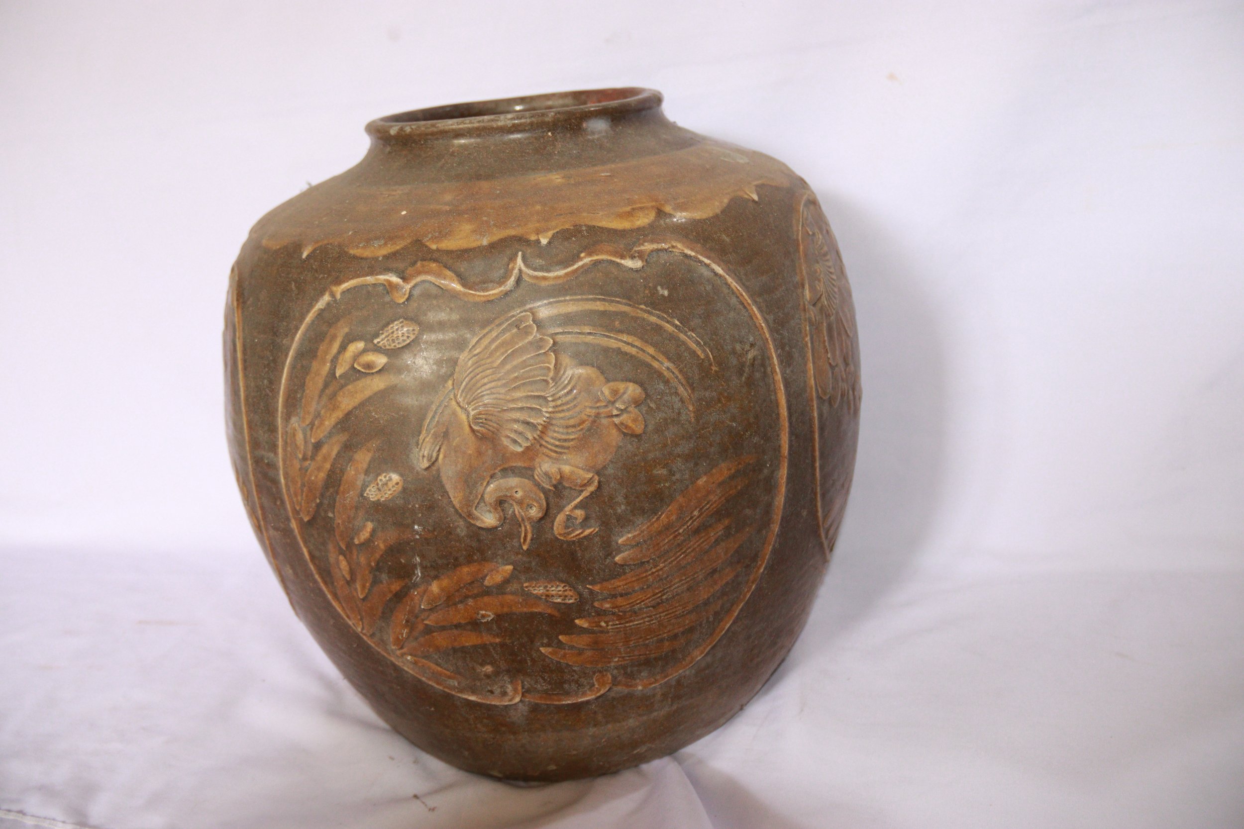 archive number: r-2-013
object reference: 
Kendi Jugs
origin: Europe (assumed)
date: 
notes: Jugs were used by the Bandanese people and also by traders to store valuables, especially liquids like wine or oil. In Banda, jugs originated mostly from Chi