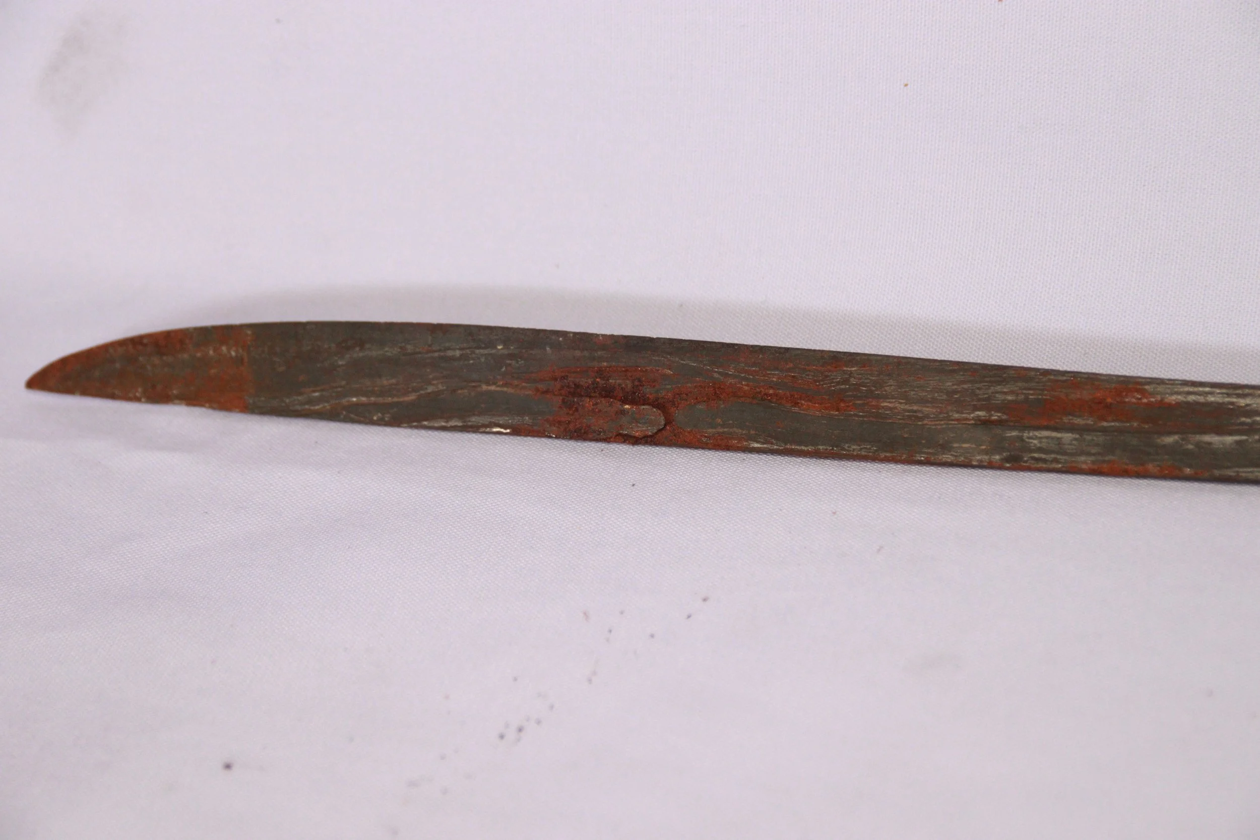 archive number: r-2-014
object reference: 
Parang Blade
origin: -
date: -
notes: This artefact was likely brought to Banda by migrants during the colonial era, but they represent the type of craftsmanship that was often exchanged for spices by trader