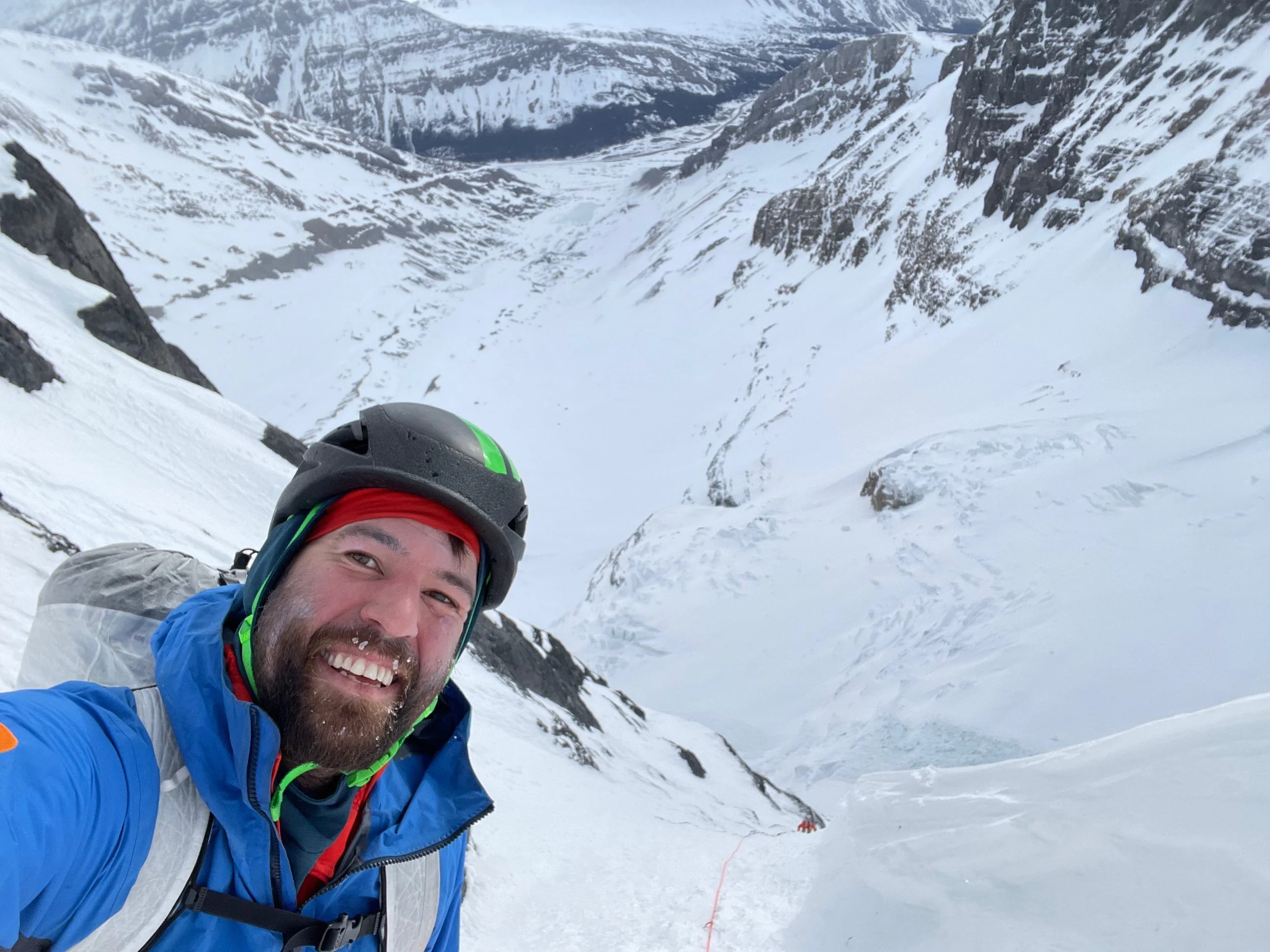 Base of the upper ice