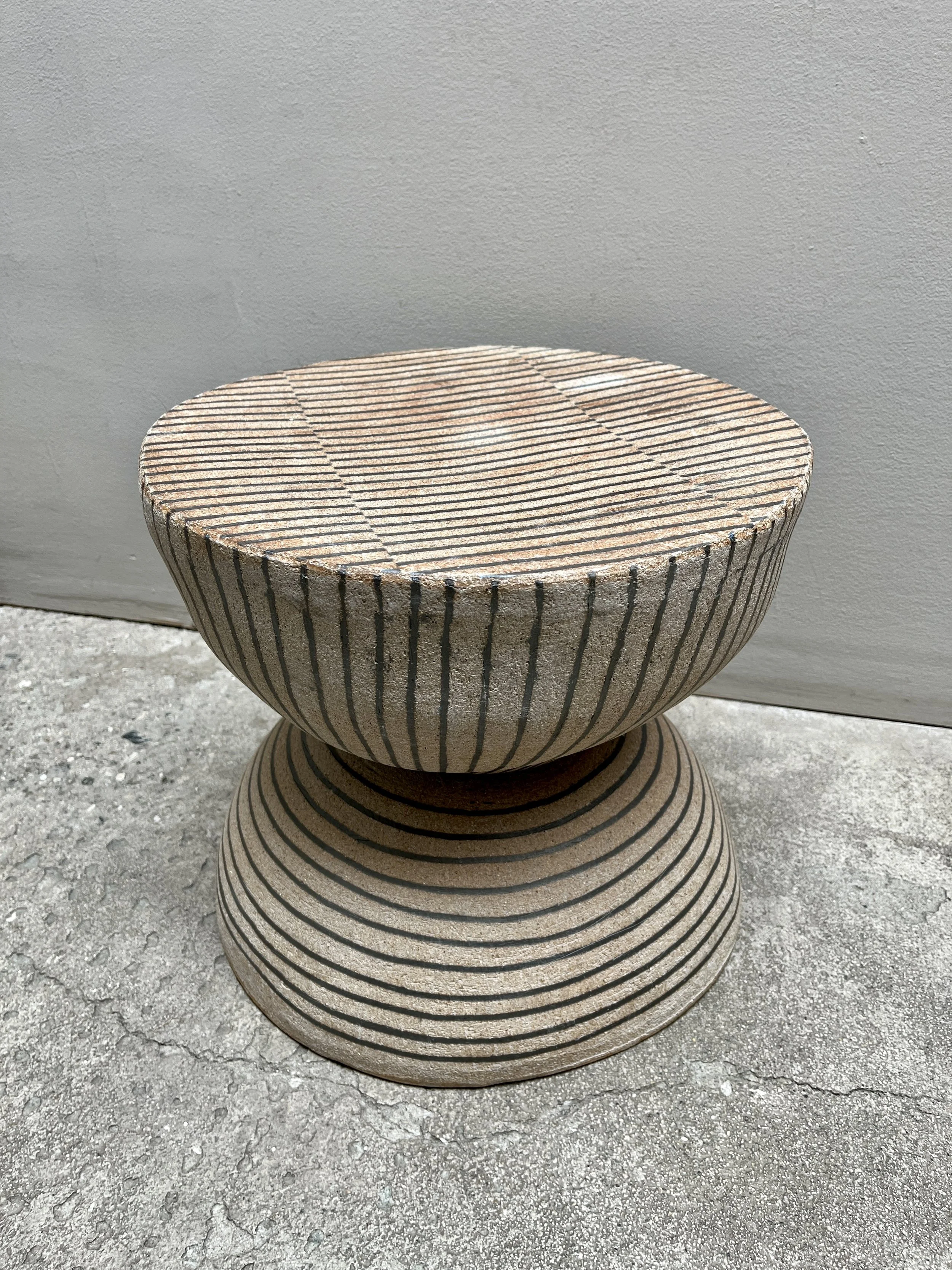 side table 002 *n/a