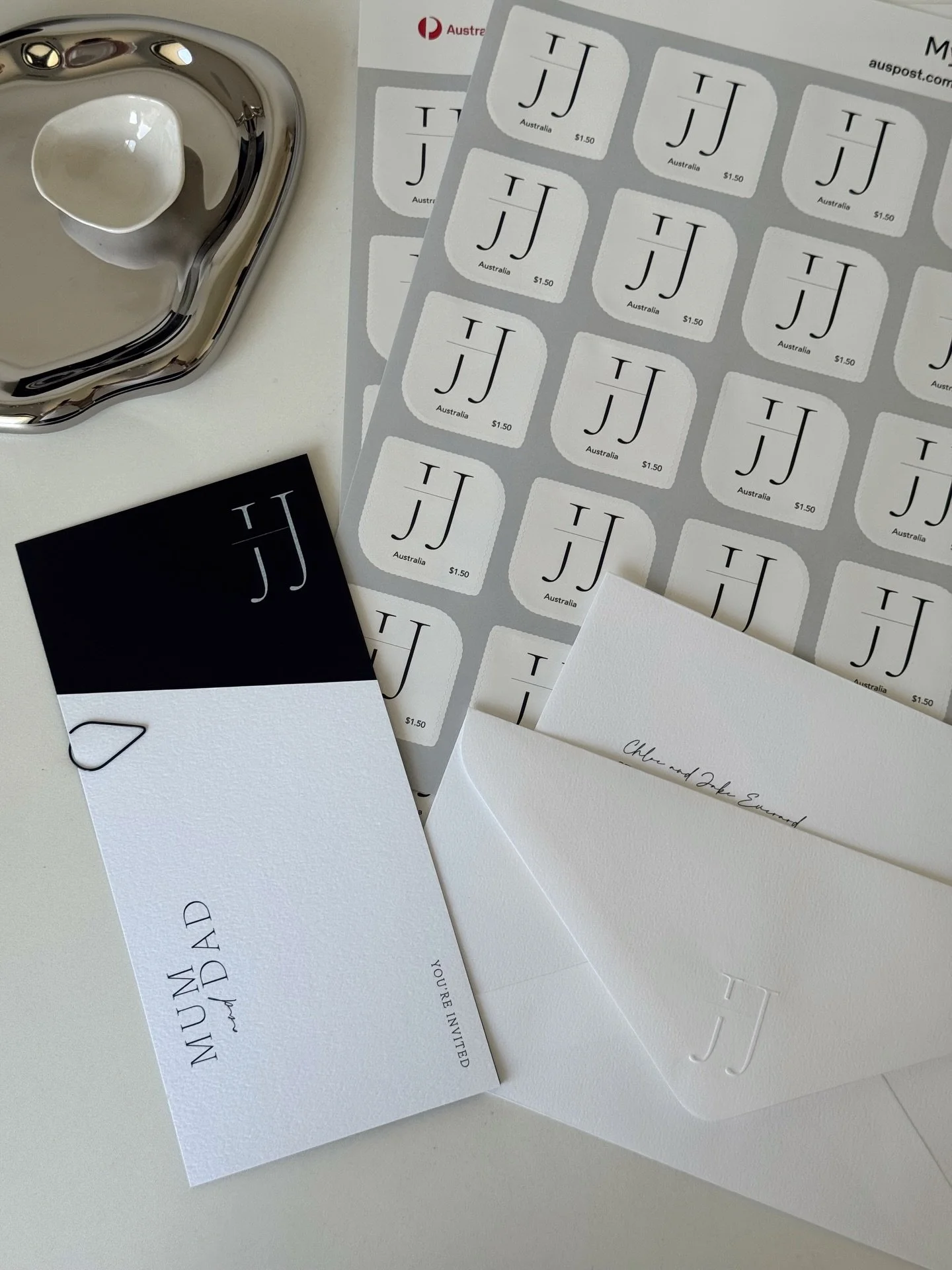 Snail mail &gt; email. Always. Especially when it looks like this 🤍

Your wedding deserves beautiful details. Let&rsquo;s begin 💌

🏷️ #eventstationery #2026bride #weddinginvitation

wedding invites
wedding invitation suite
black and white wedding 