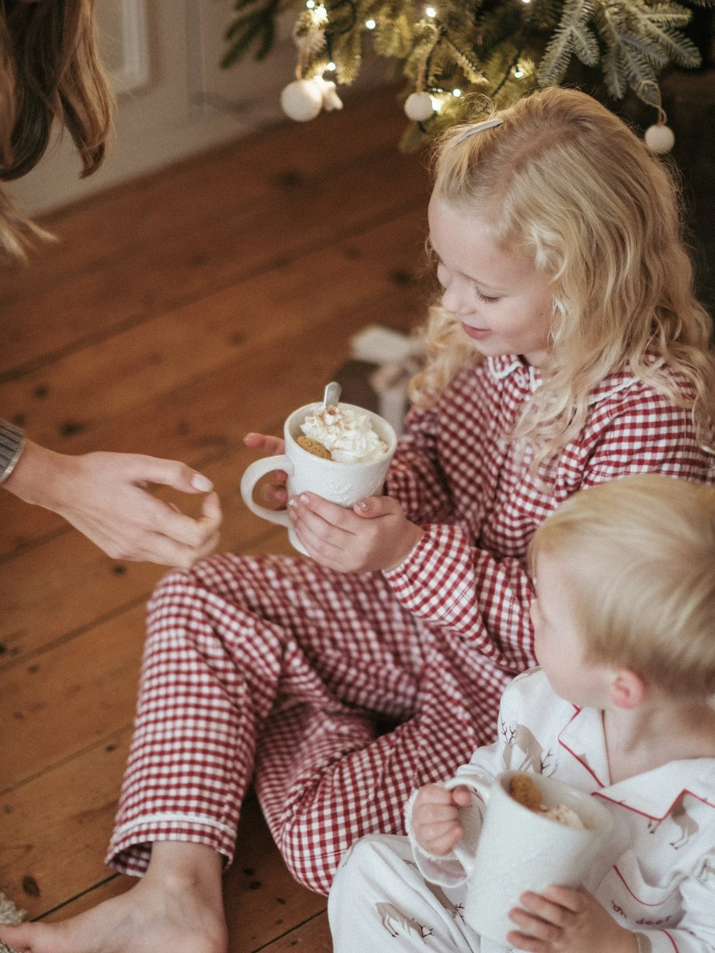 Seeing the magic through their eyes ✨ #christmas #christmasmagic #christmastime