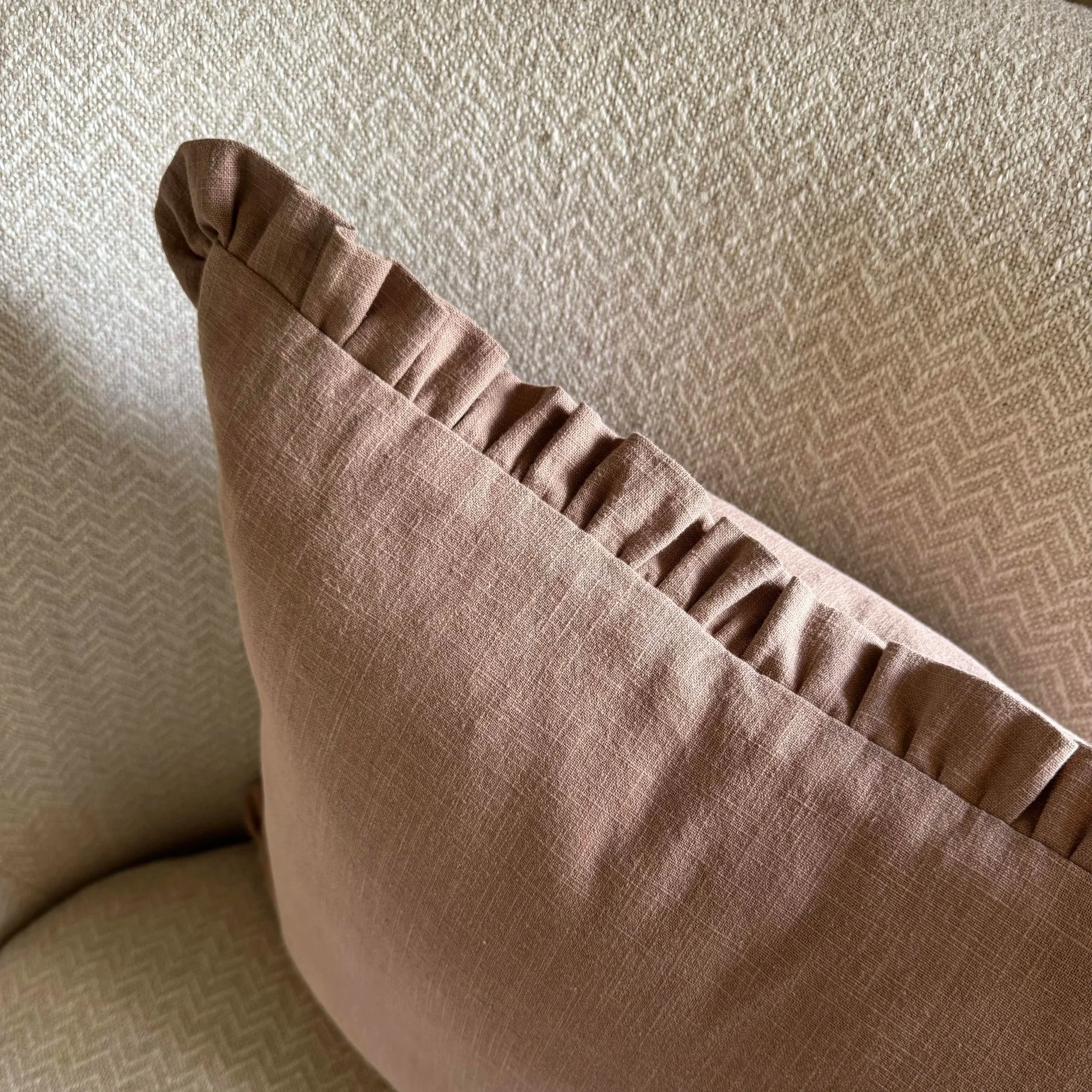 poppy-clay-linen-ruffle-cushion-detail.jpg