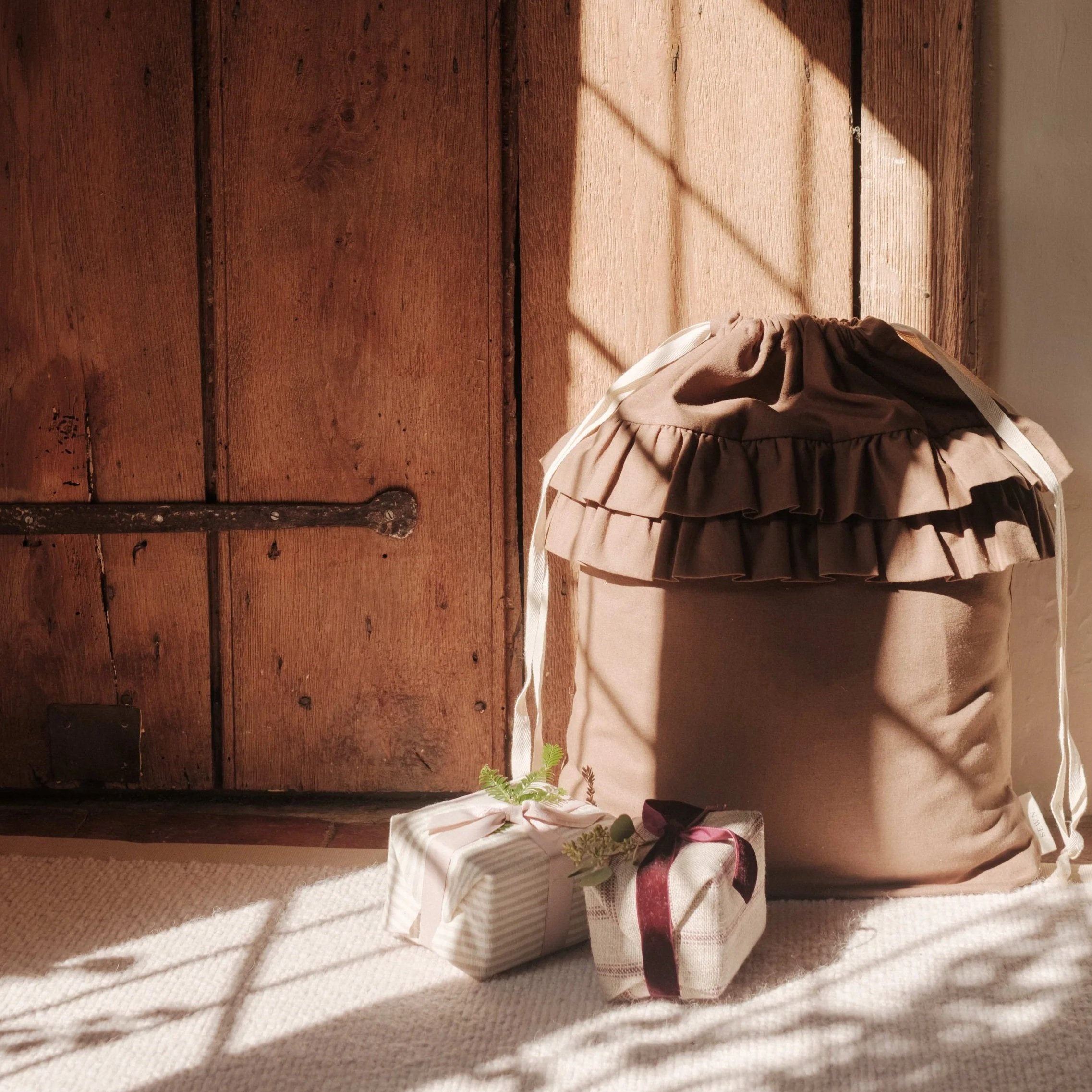 coco-ruffle-linen-sack-wide.jpg