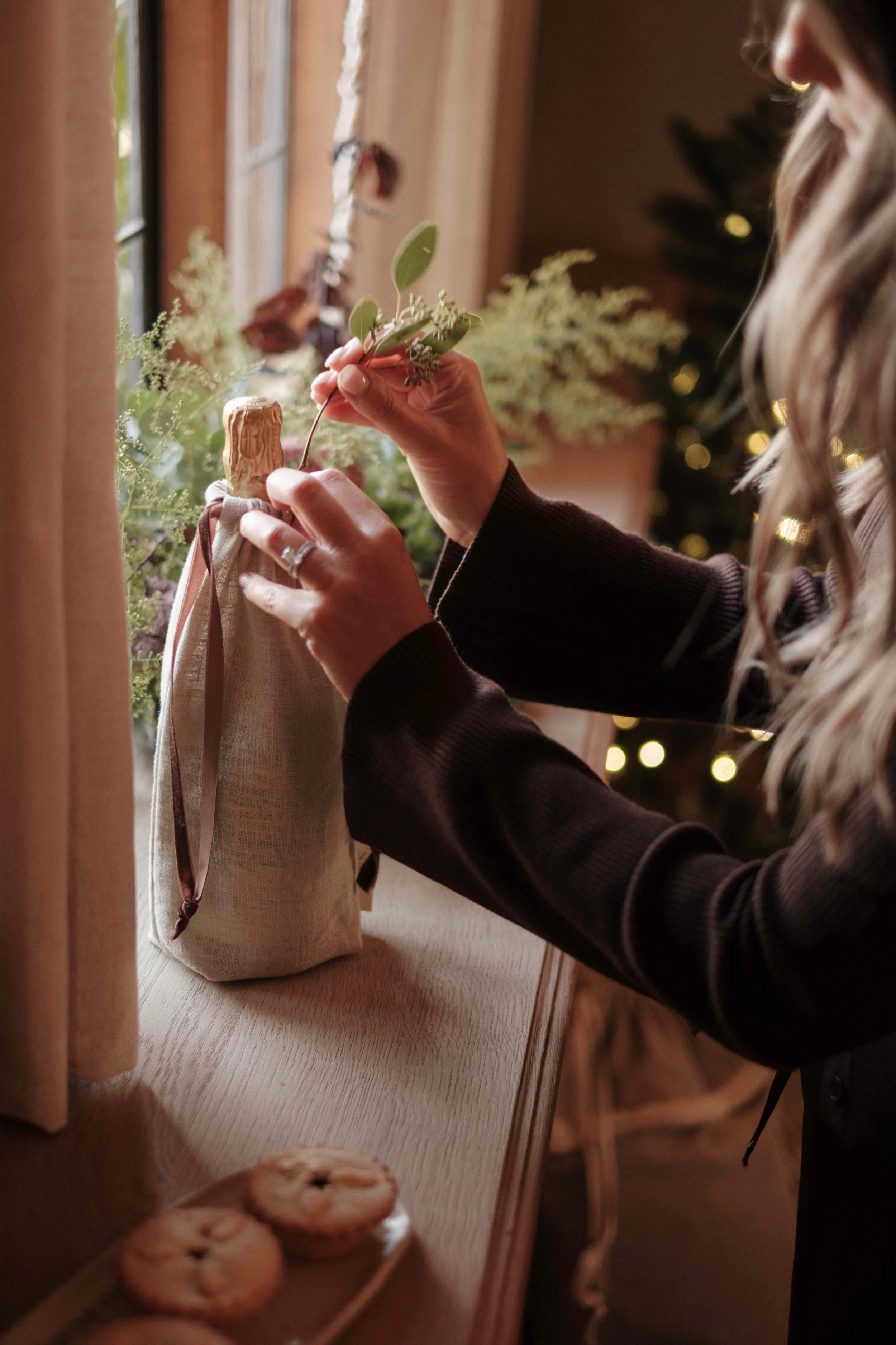 linen-bottle-bag-styling.jpg