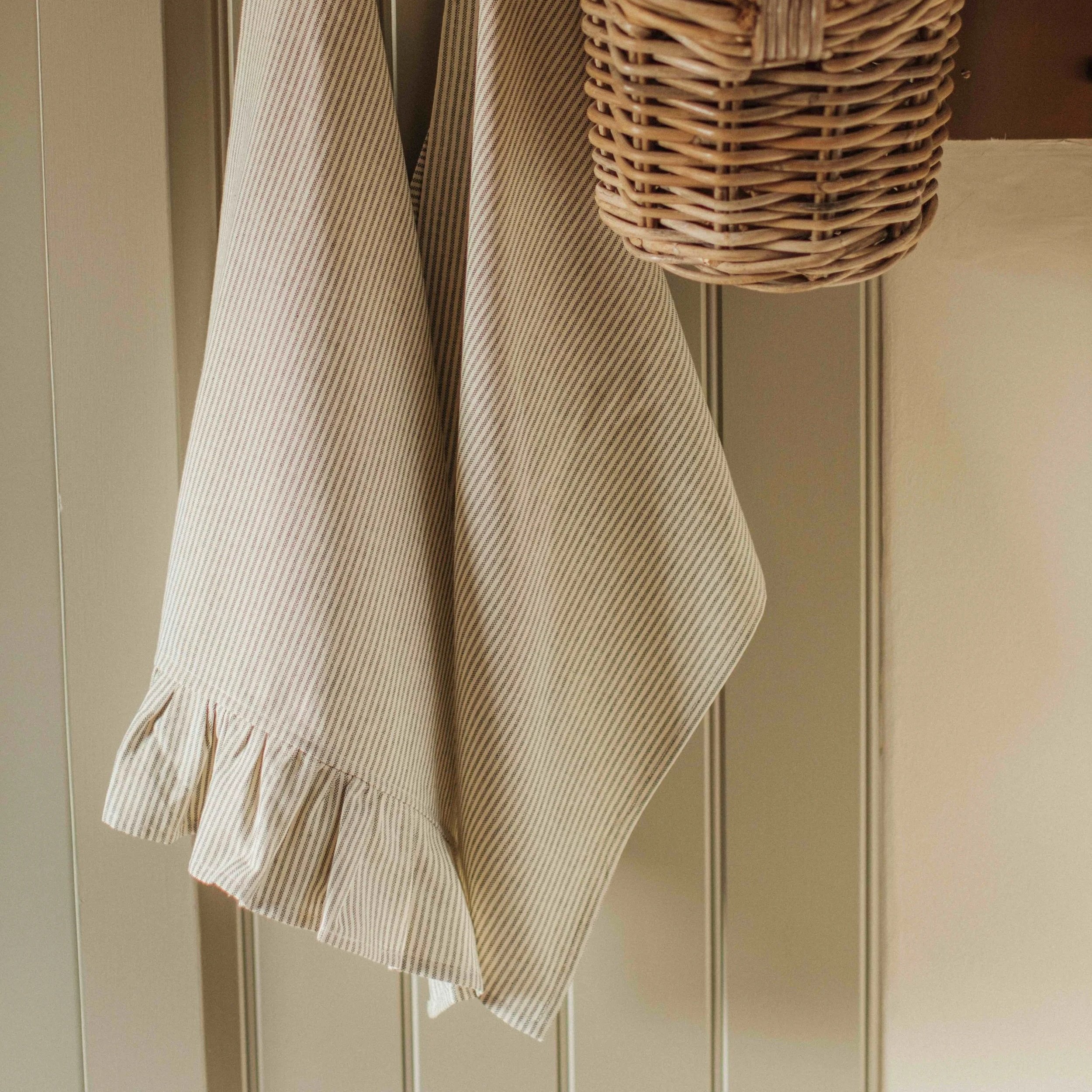 florrie-green-stripe-linen-tea-towel-wide.jpg