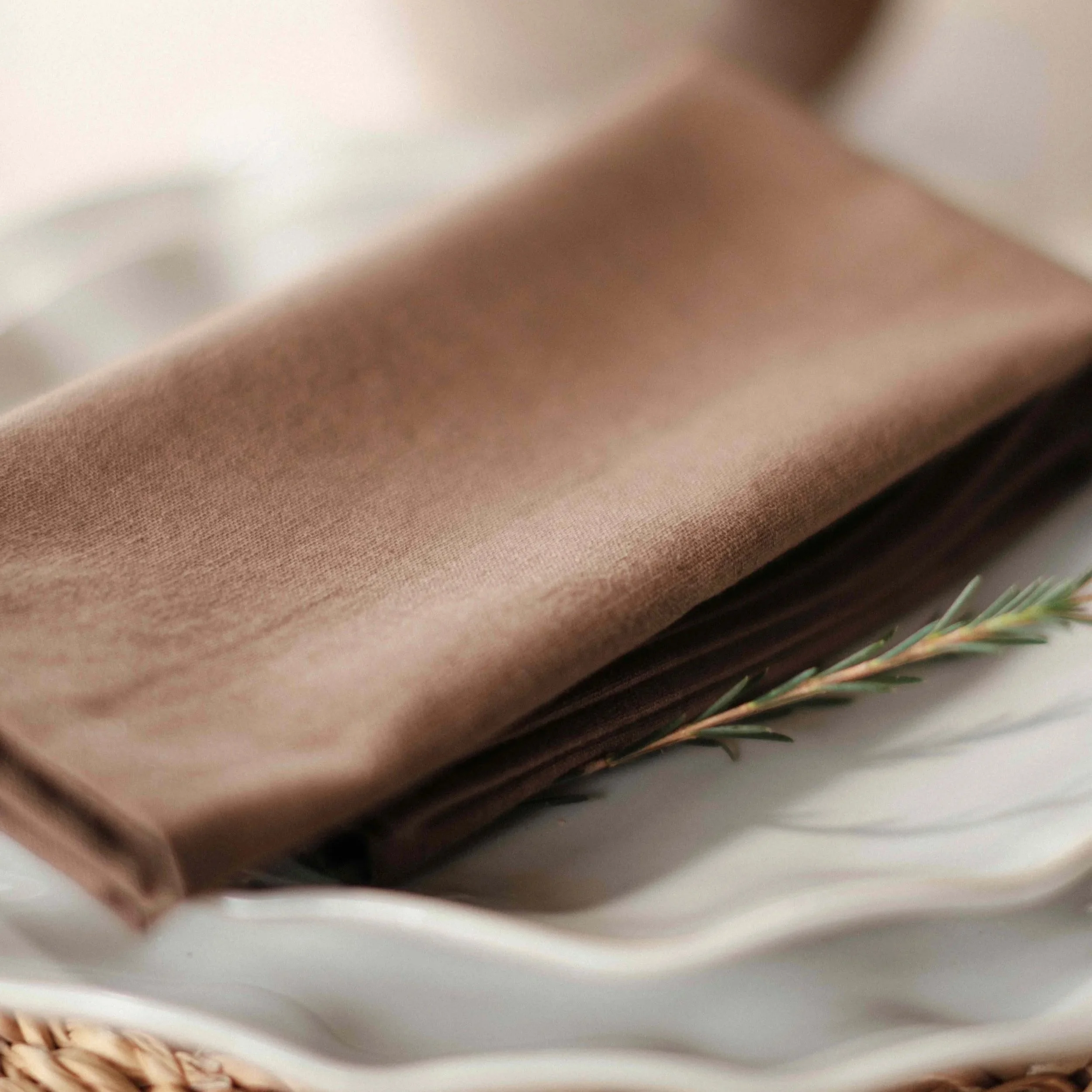 coco-brown-linen-napkin-detail.jpg