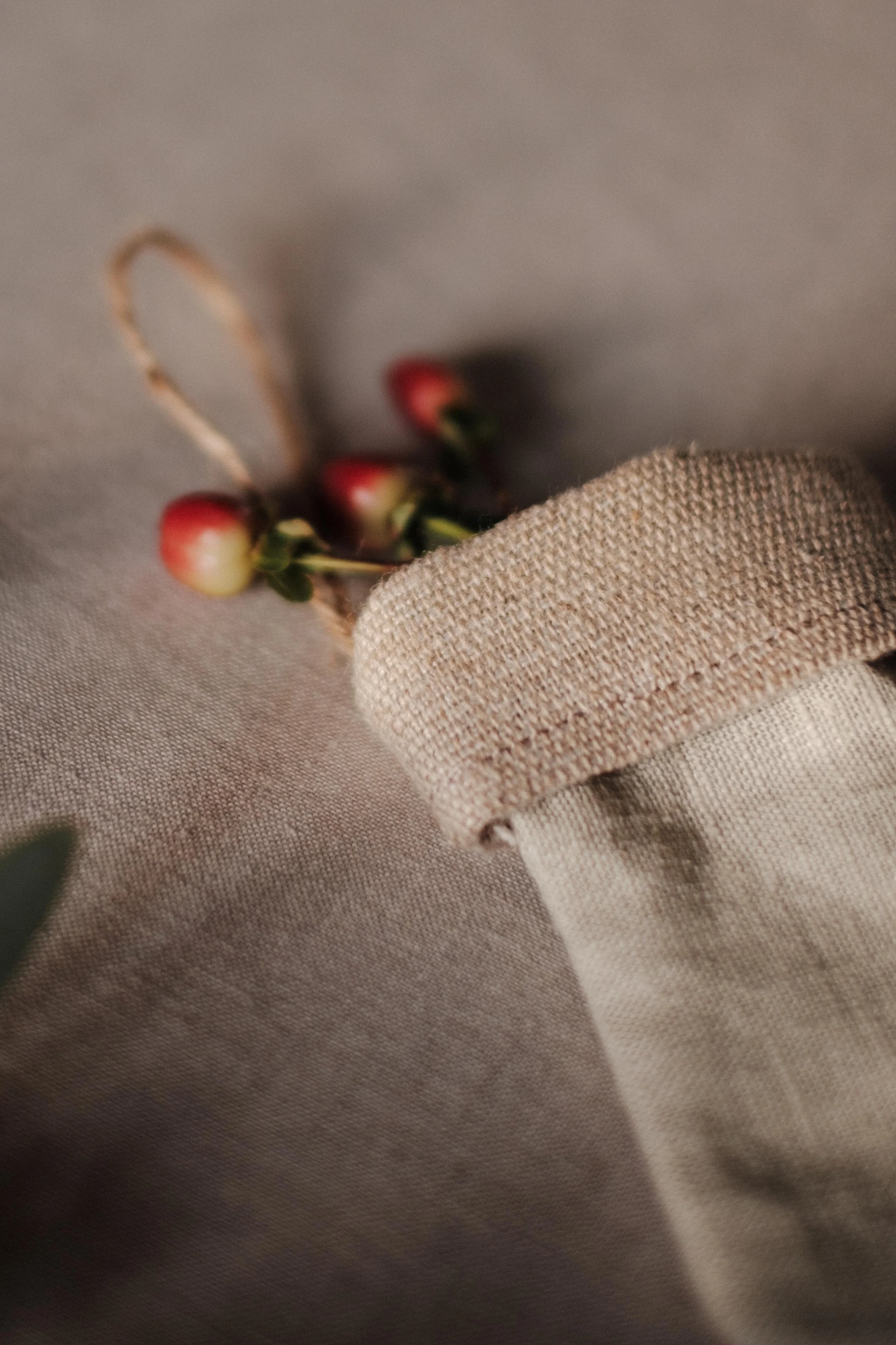 mini-linen-hanging-stockings-detail.jpg
