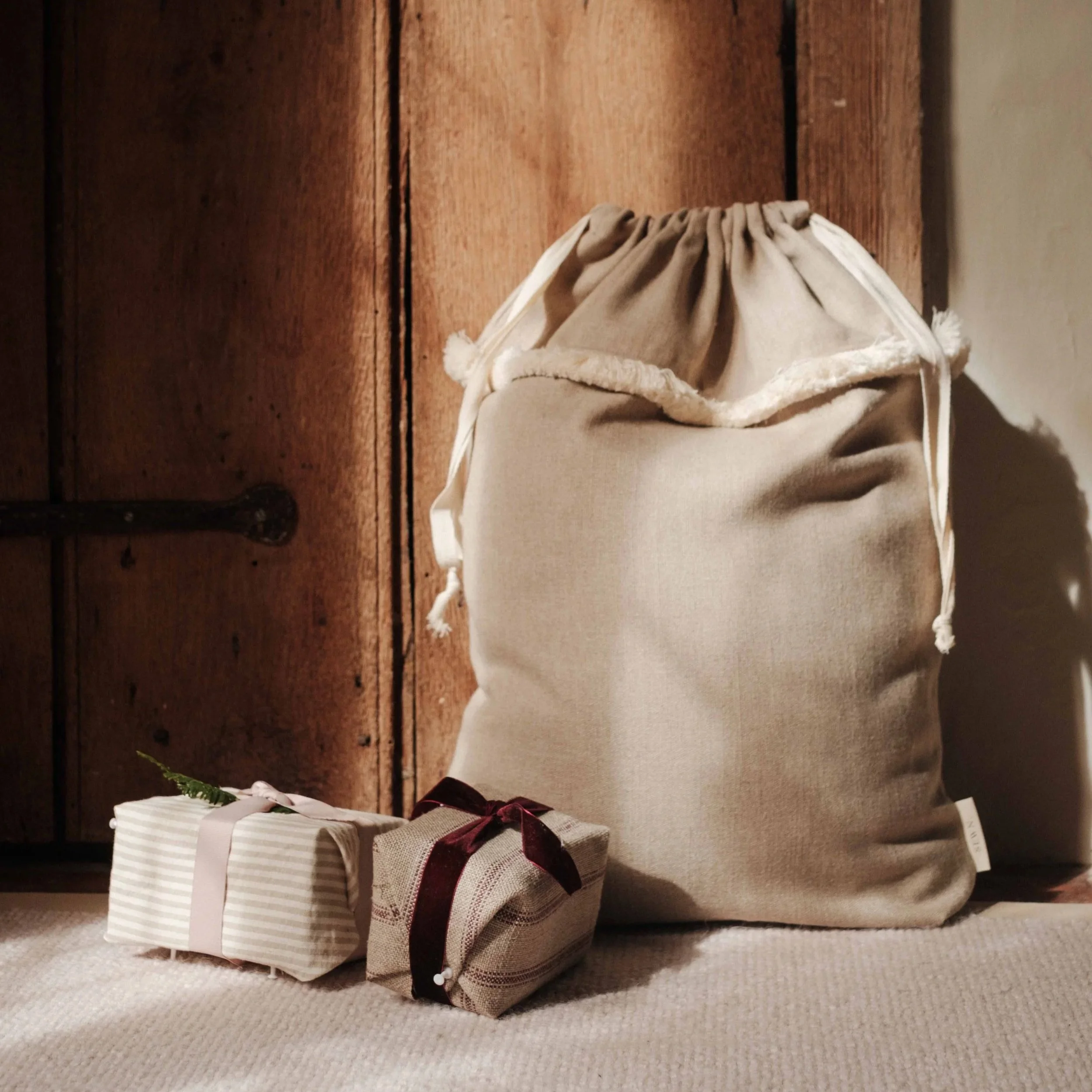 Tallulah - Rustic Linen Sack with Natural Fringing