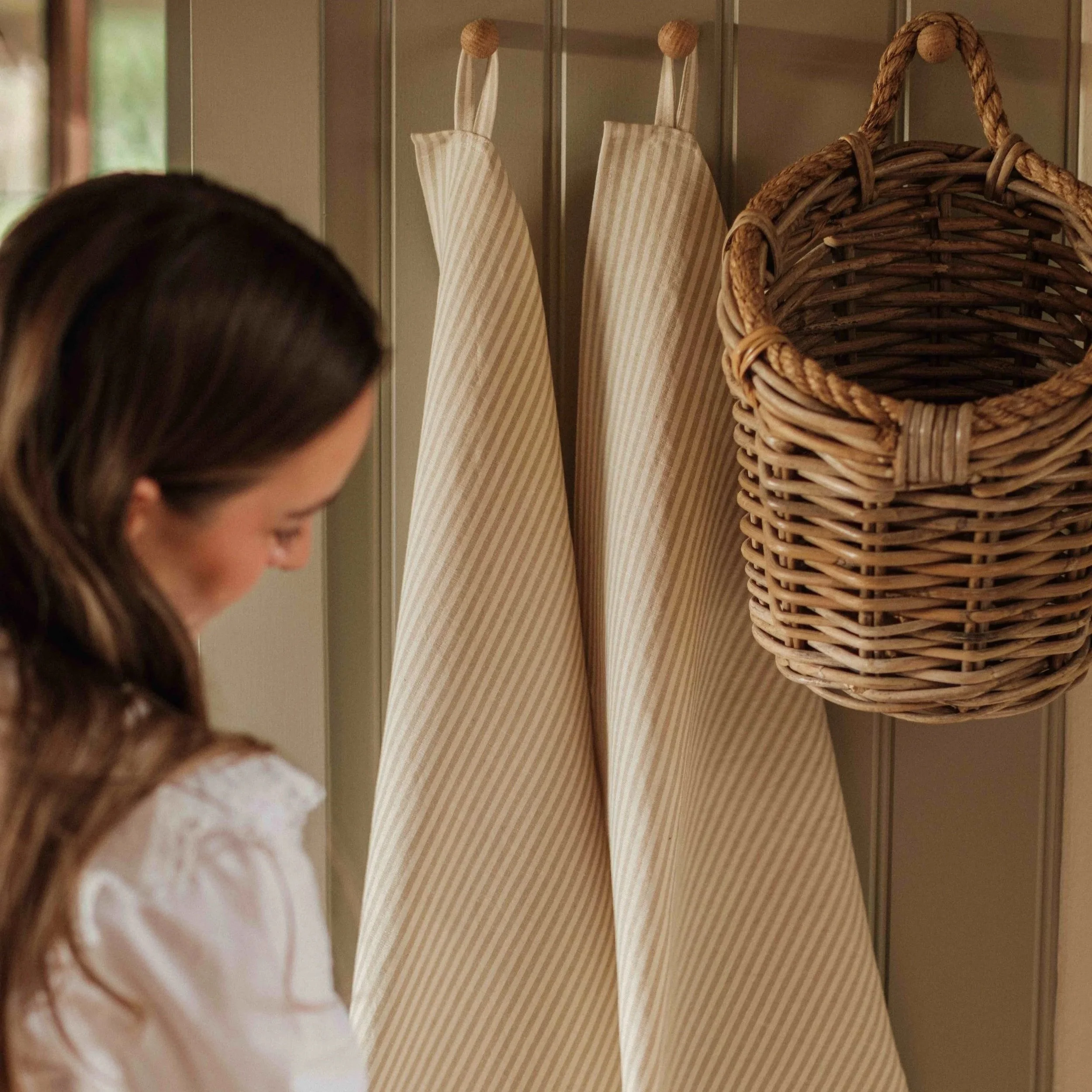 lucy-natural-stripe-linen-tea-towel.jpg