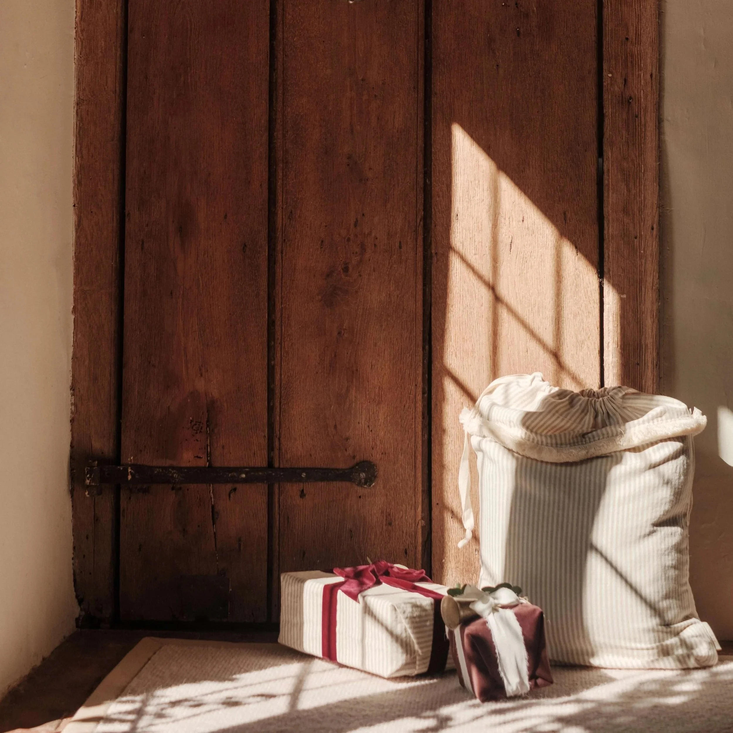 lucy-striped-linen-sack.jpg
