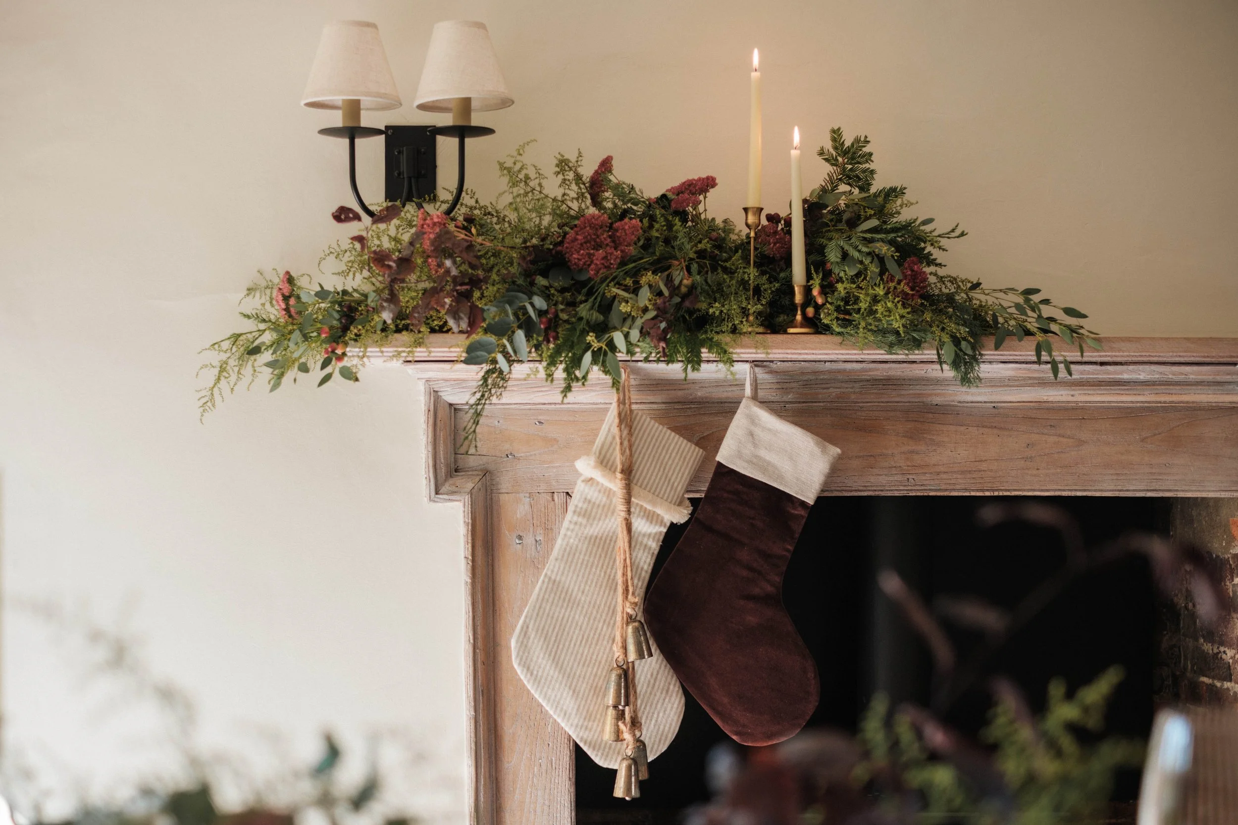 SEASONAL  collection      Shop now      2   of    4   