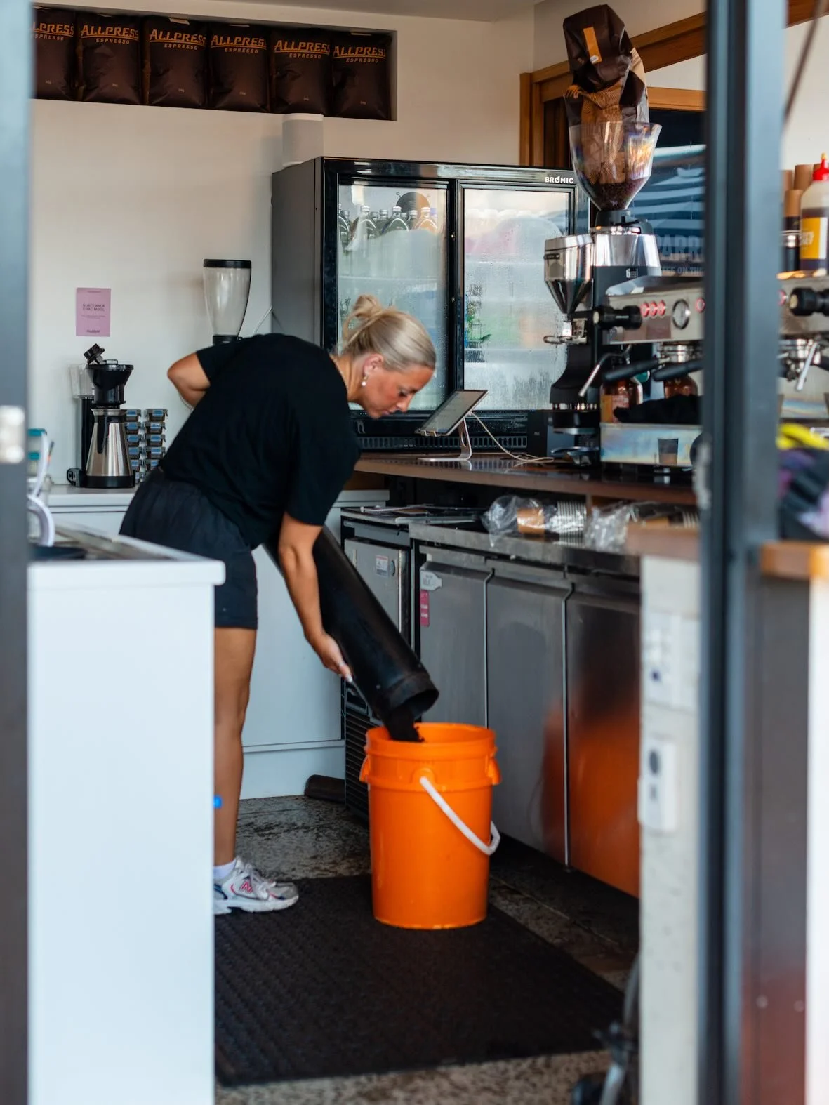 Tag your favourite Southern Gold Coast cafe and introduce them to our USED COFFEE COLLECTION PROGRAM.

  We have space to take on several new cafes. 
Join our sustainable cafe family that have helped keep over 165tonnes of food waste from Gold Coast 