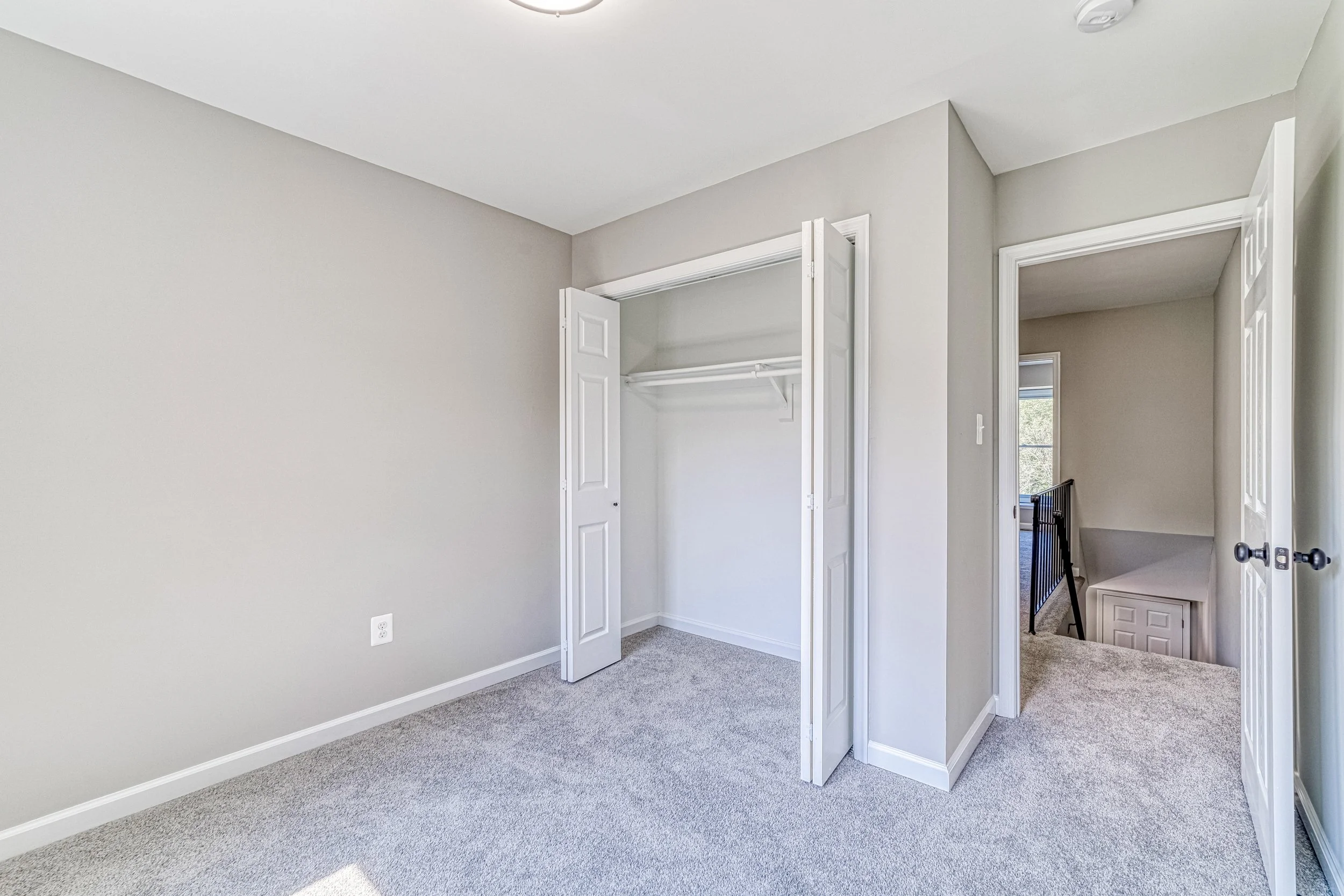 Living Room contractors in SILVER RIDGE CIR. ALEXANDRIA Virginia